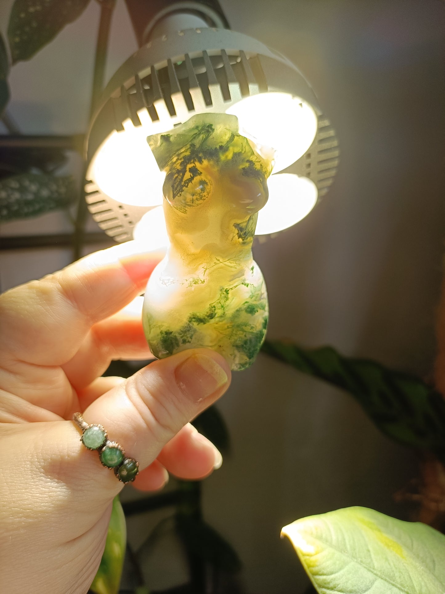 Moss Agate Goddess Body - 112g