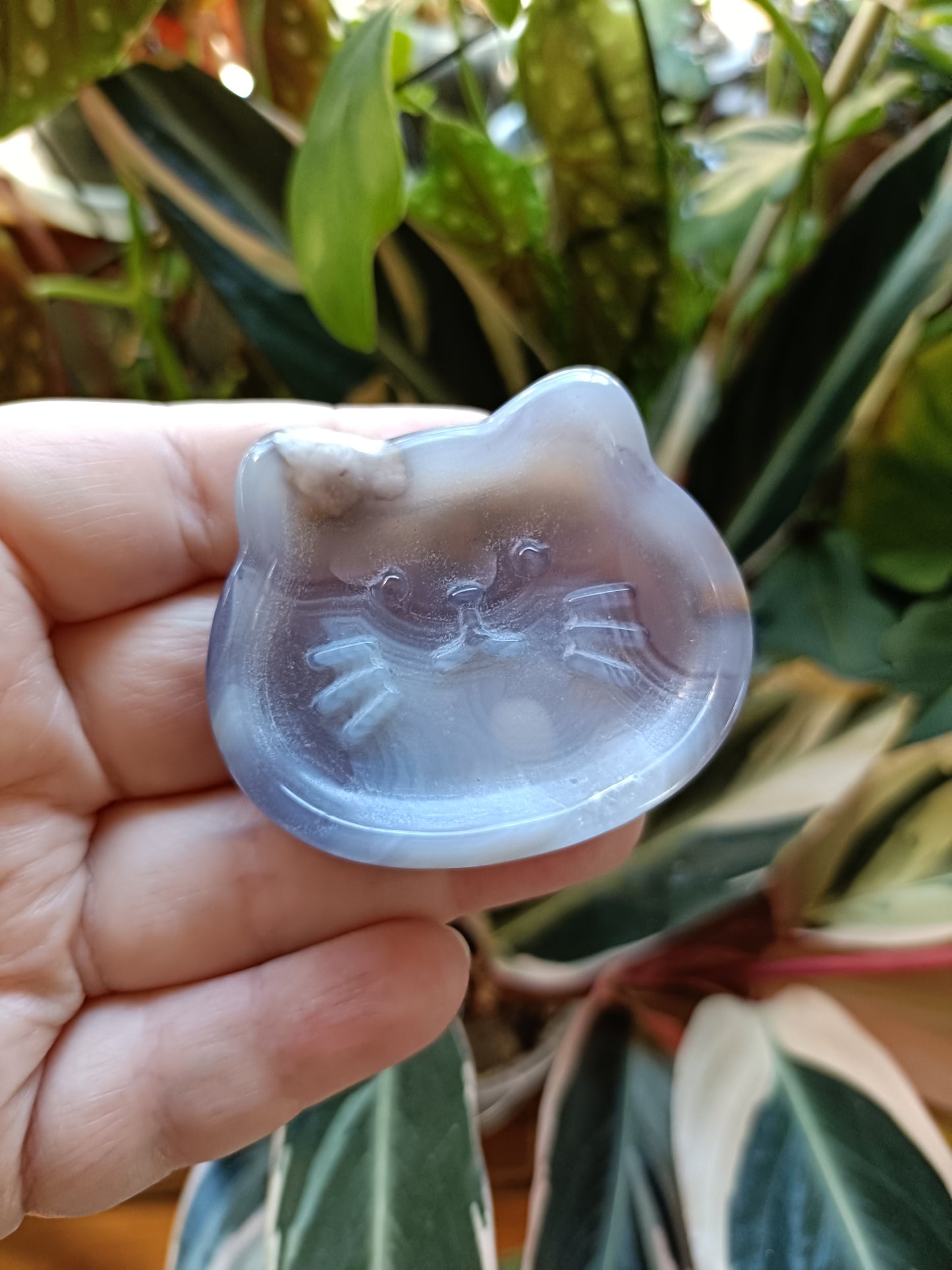 Black Flower Agate Kitty Head Trinket Dish - 60g
