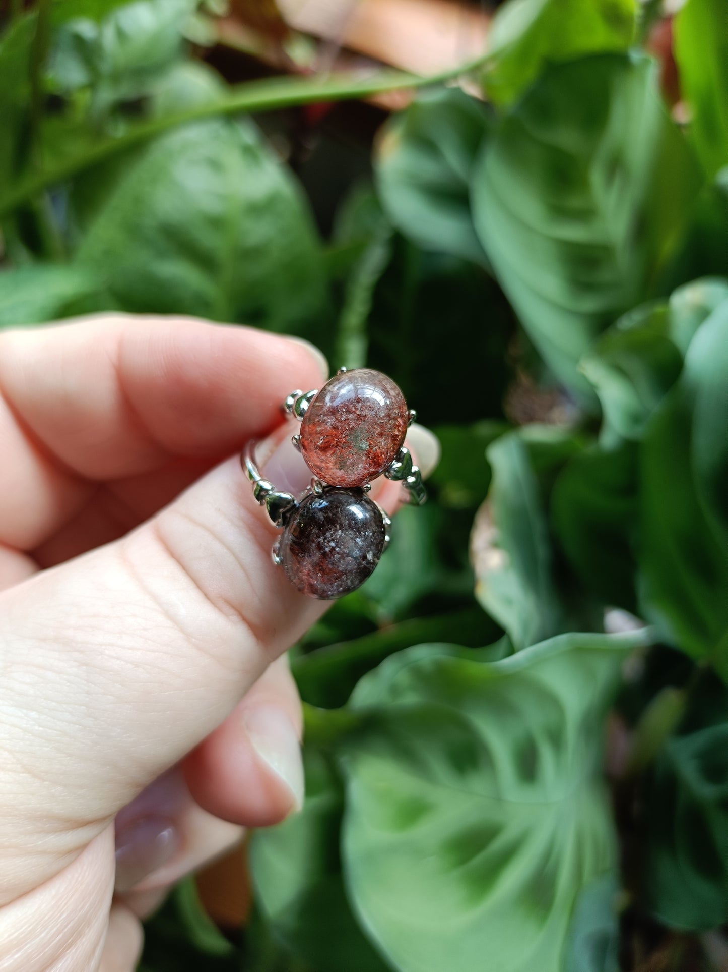 Garden Quartz Oval Cabochon Ring - Silver-Plated Copper