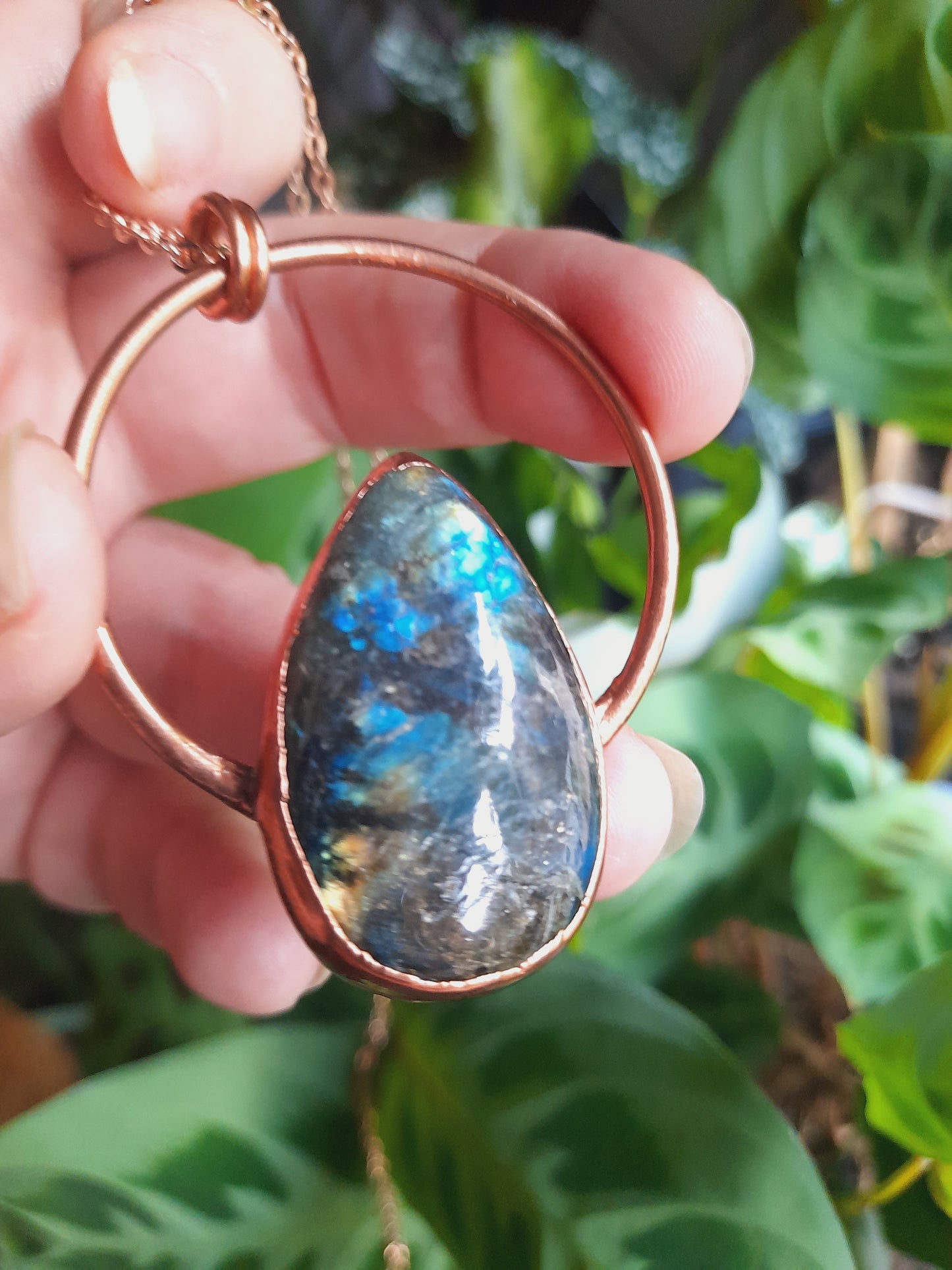 Blue Flash Labradorite Pendant
