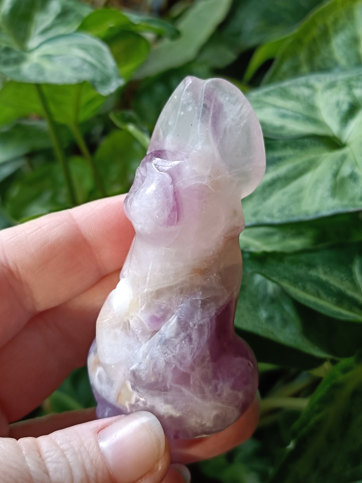 Chevron Amethyst Secret Rabbit Carving