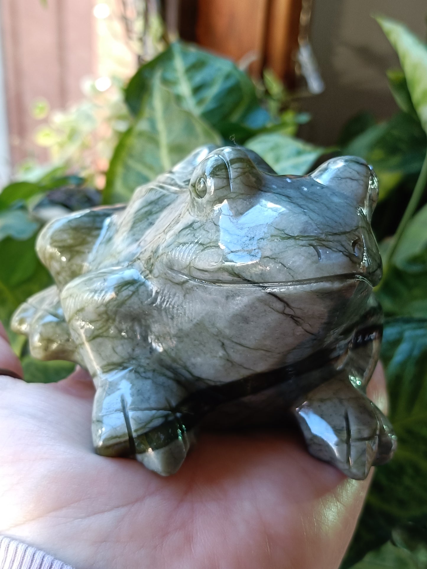 Green 'Nephrite' Jade Frog - 866g
