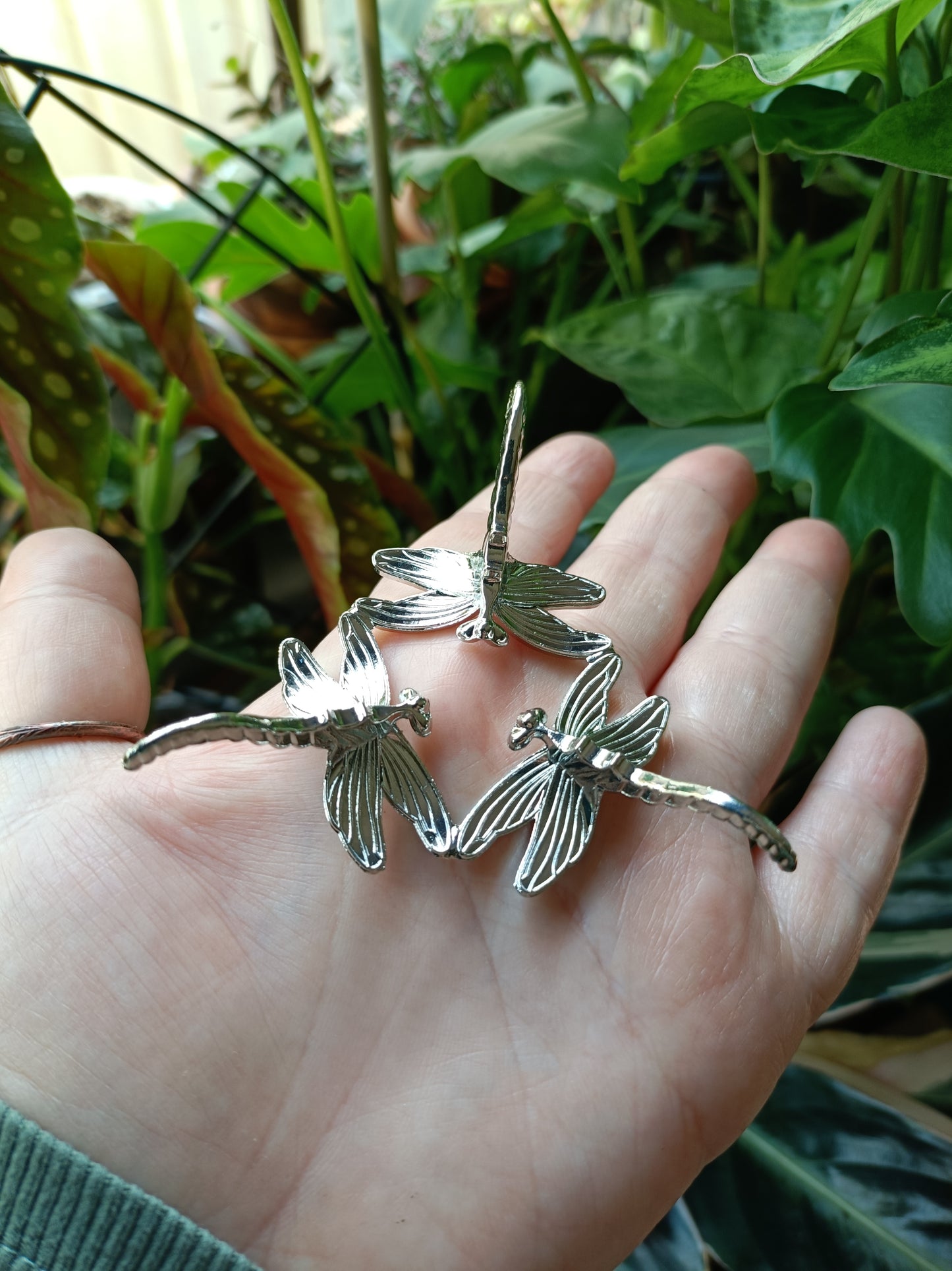 Silver Tone Three Dragonfly Sphere Stand