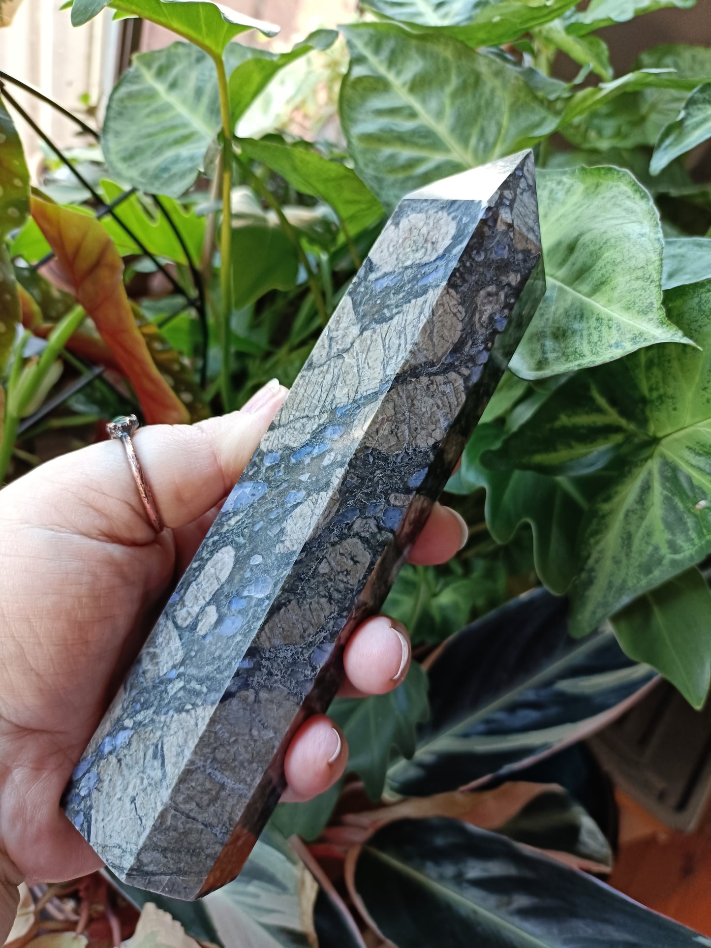 Que Sera / Galaxy Rhyolite Tower - 480g