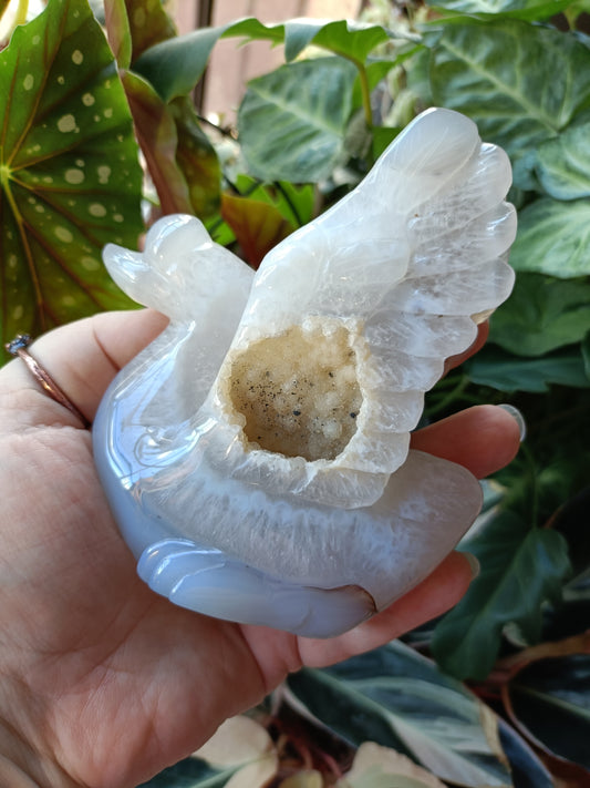 Agate Swan Carving - 445g