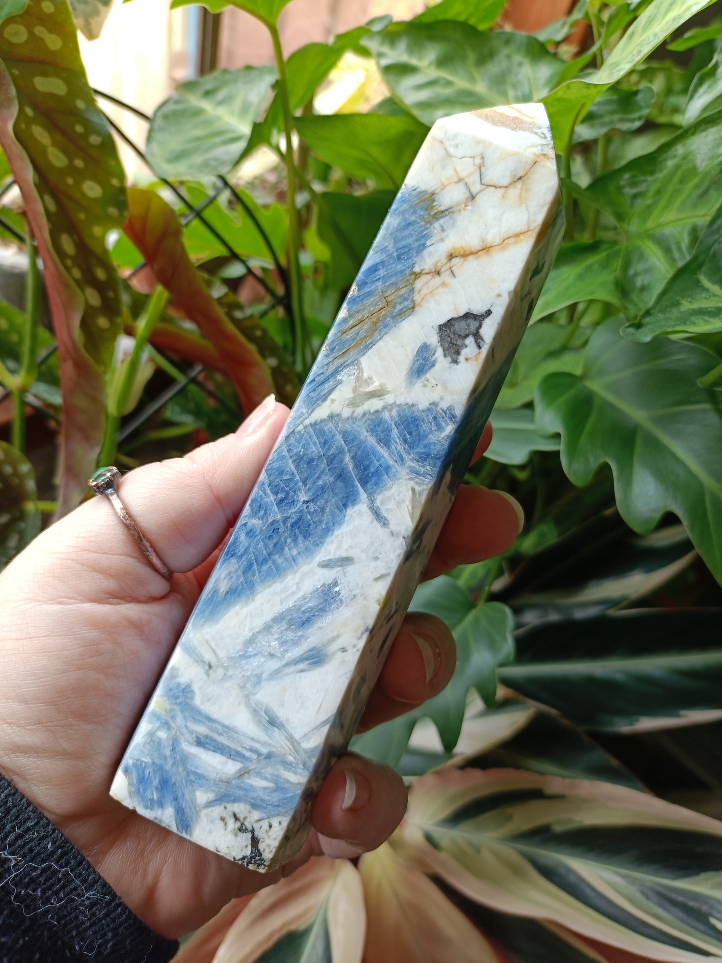 Blue Kyanite Tower - 609g (B Grade)