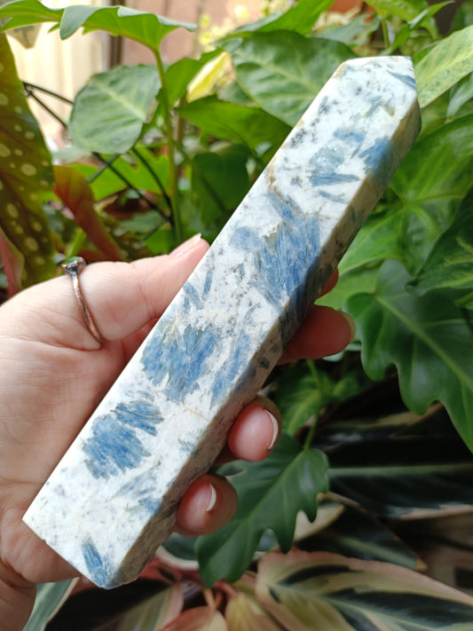 Blue Kyanite Tower - 491g (B Grade - Repaired)
