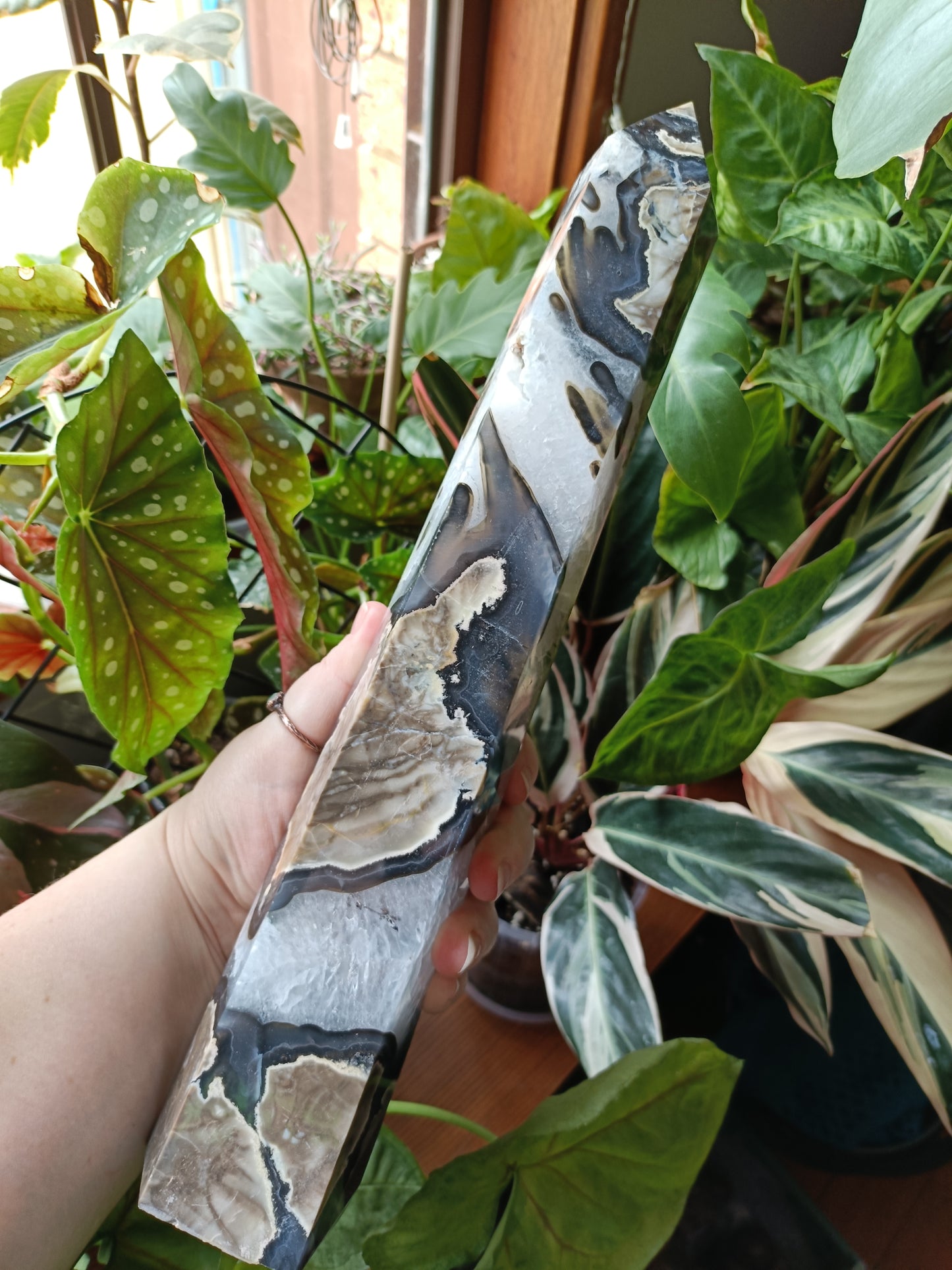 Volcanic Agate & Quartz Tower - 2477g
