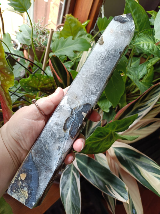 Volcanic Agate & Quartz Tower - 1225g