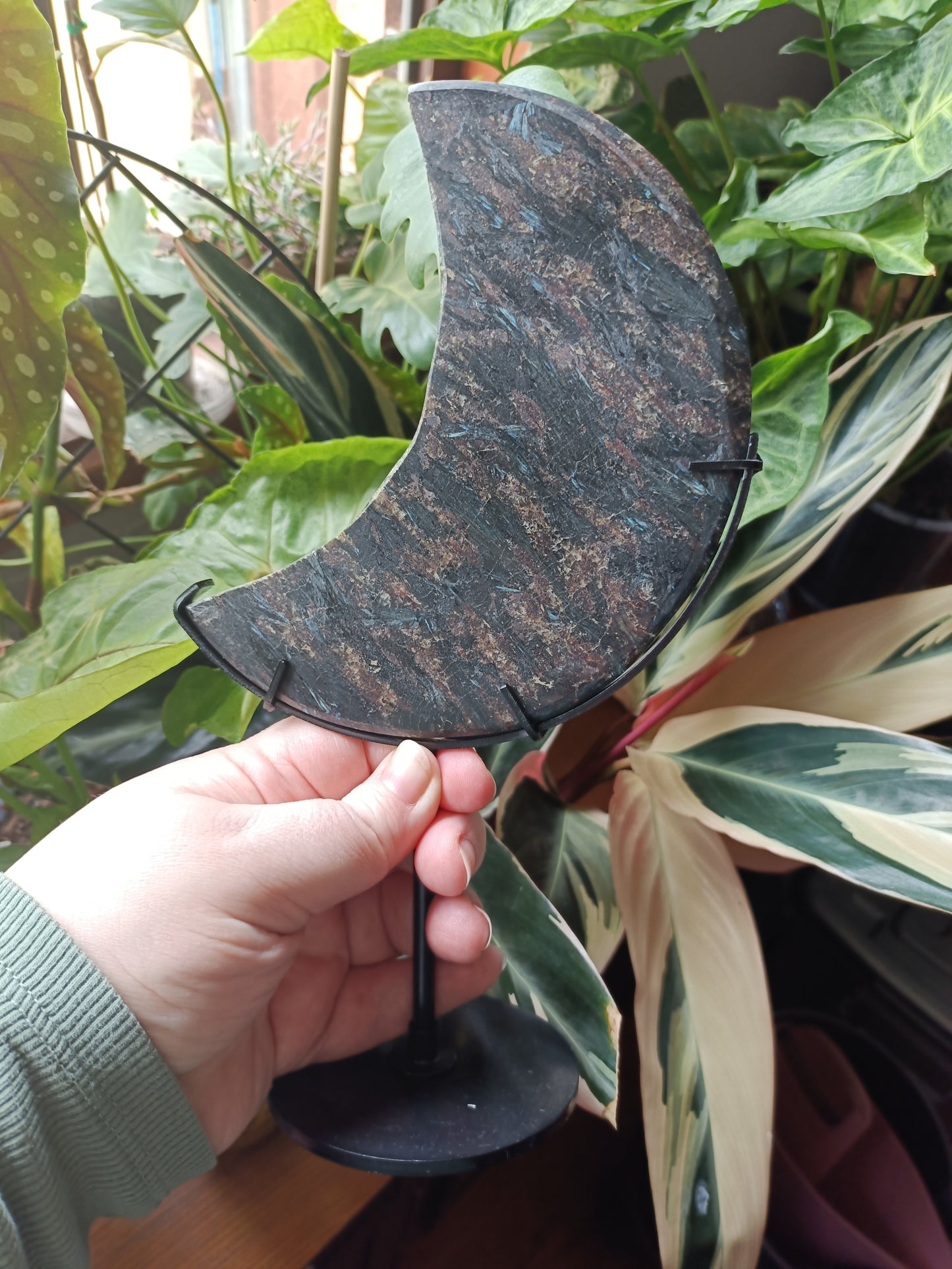 Arfvedsonite 'Firework Stone' Moon + Stand - 351g