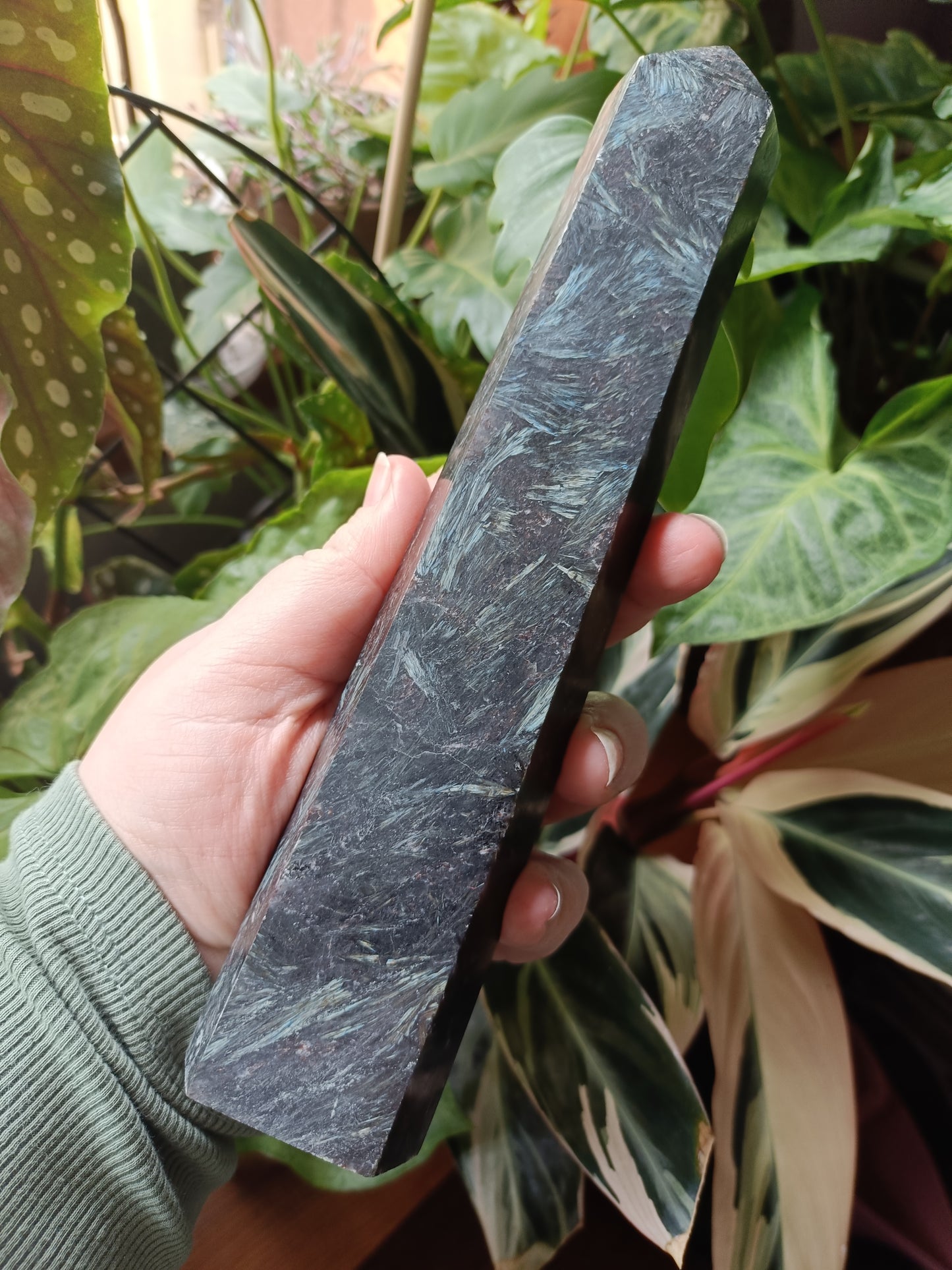 Arfvedsonite 'Firework Stone' Tower - 715g