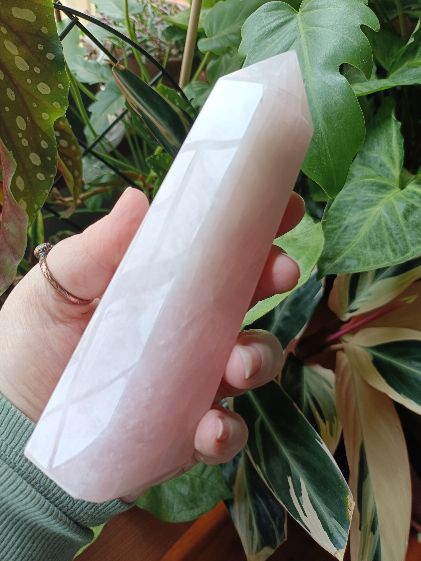 Rose Quartz Tower - 573g