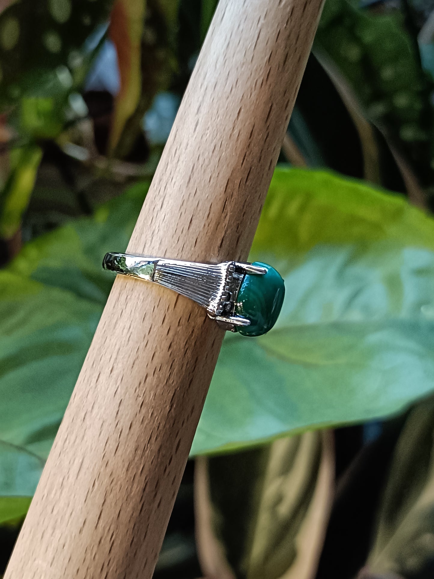 Oval Malachite Ring - Silver-Plated Copper