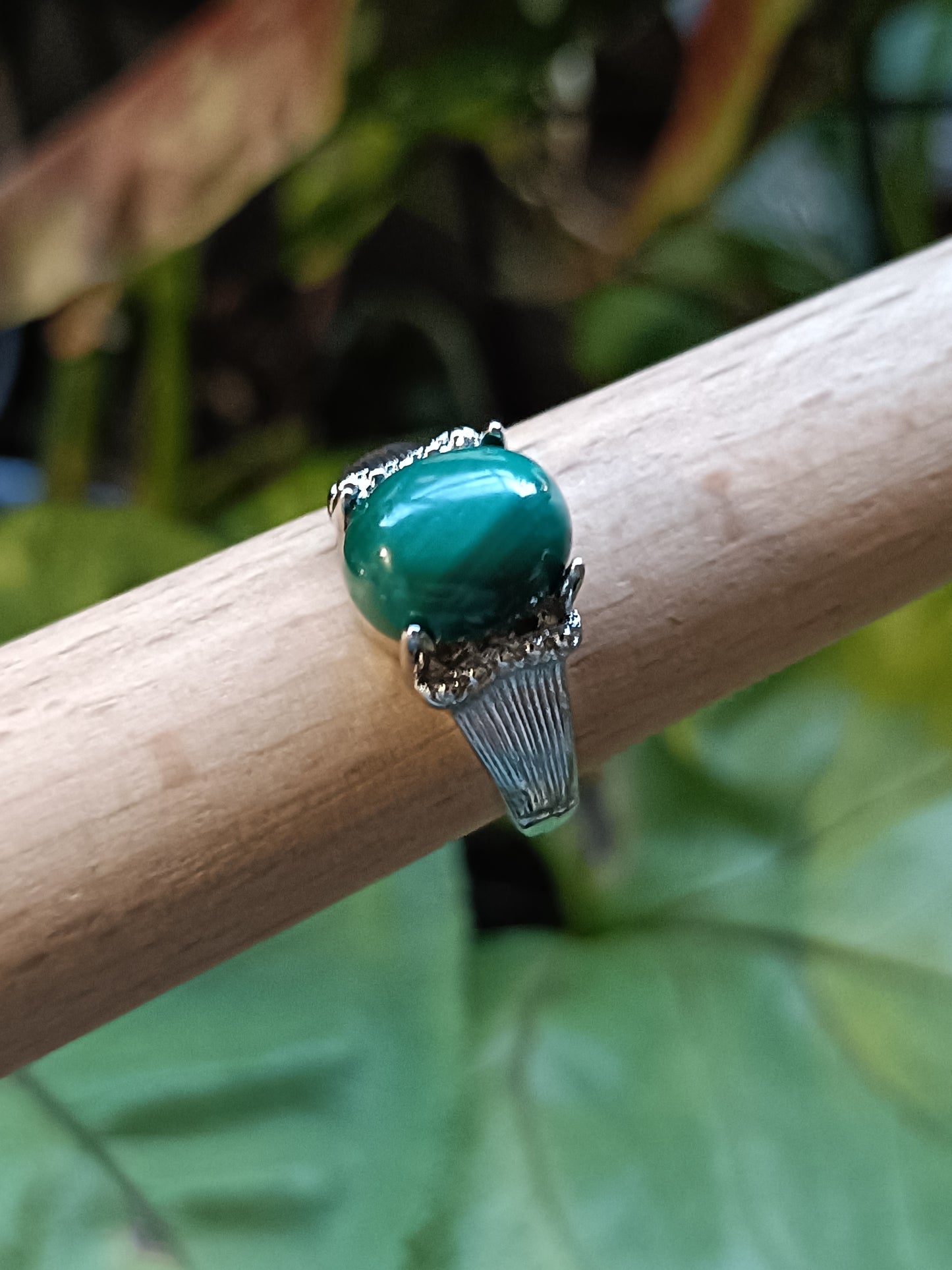 Oval Malachite Ring - Silver-Plated Copper
