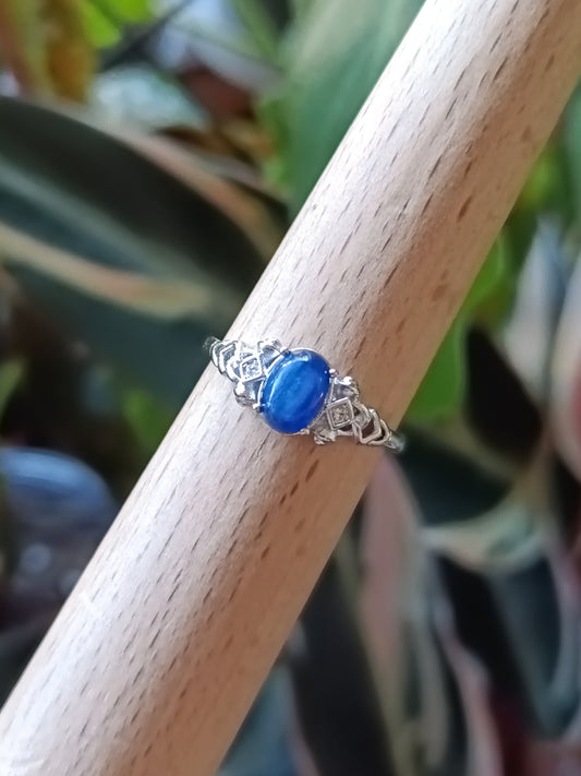 Oval Blue Kyanite Ring - Silver-Plated Copper