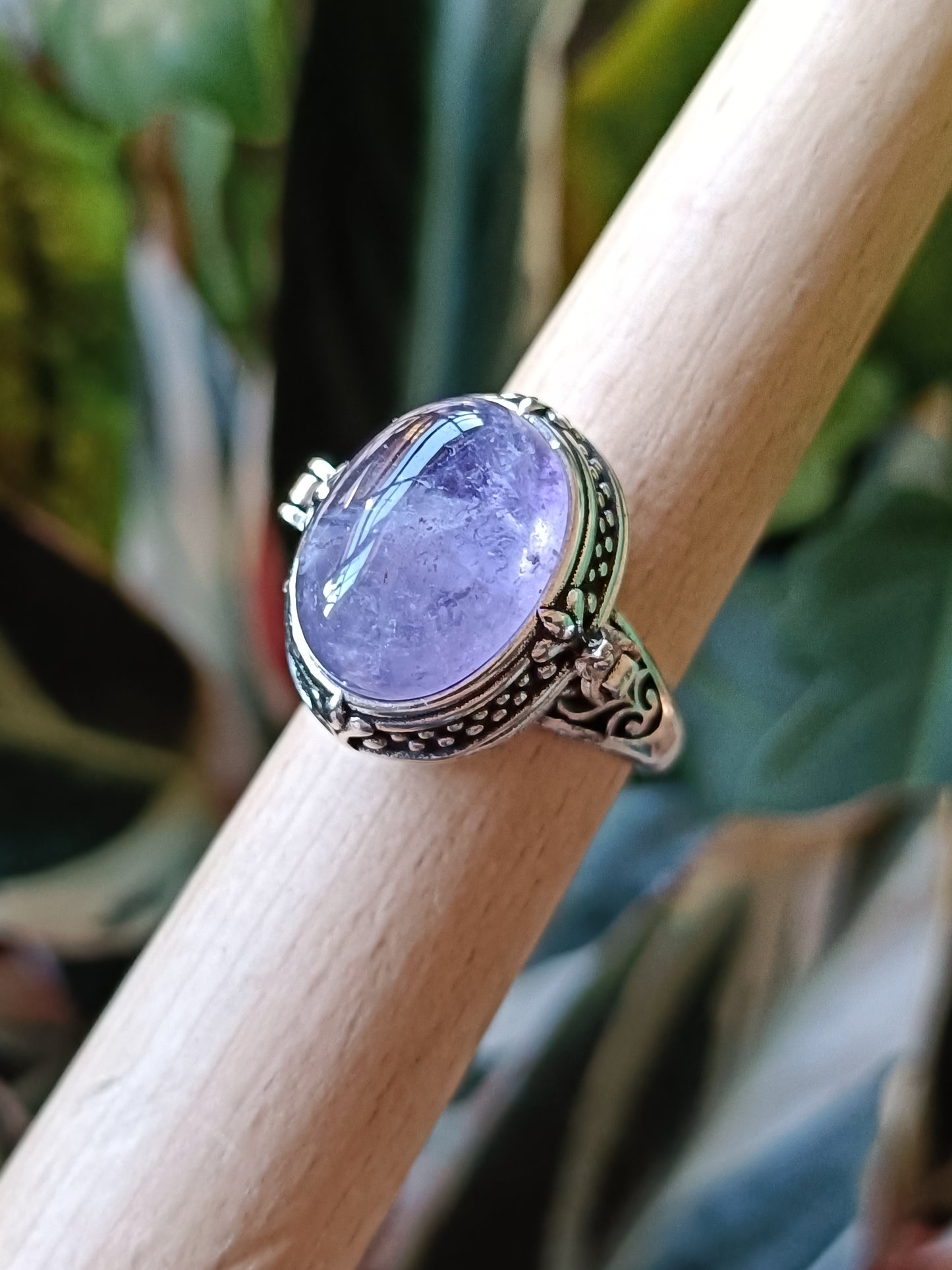 Amethyst Poison Ring - Silver-Plated Copper