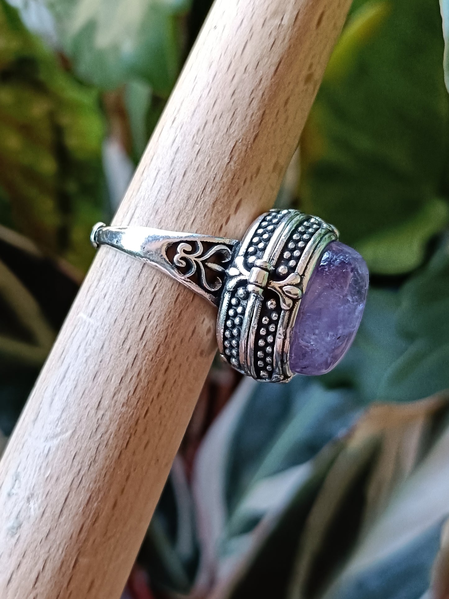 Amethyst Poison Ring - Silver-Plated Copper