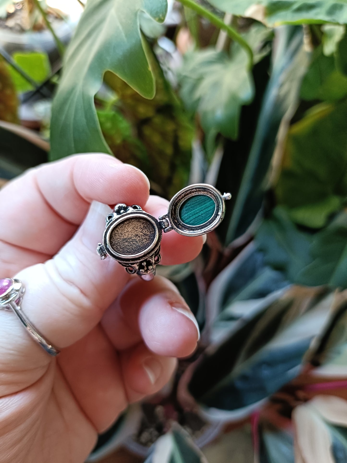 Malachite Poison Ring - Silver-Plated Copper