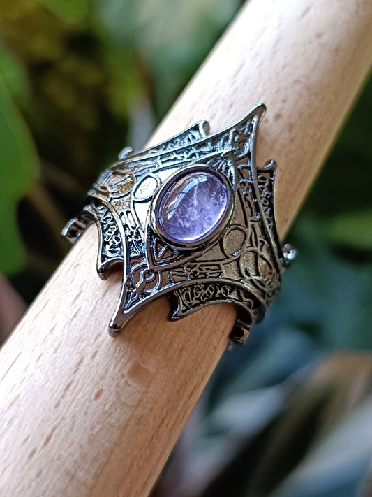 Oval Fantasy Amethyst Ring - Antique Electroplated Silver-Plated Copper