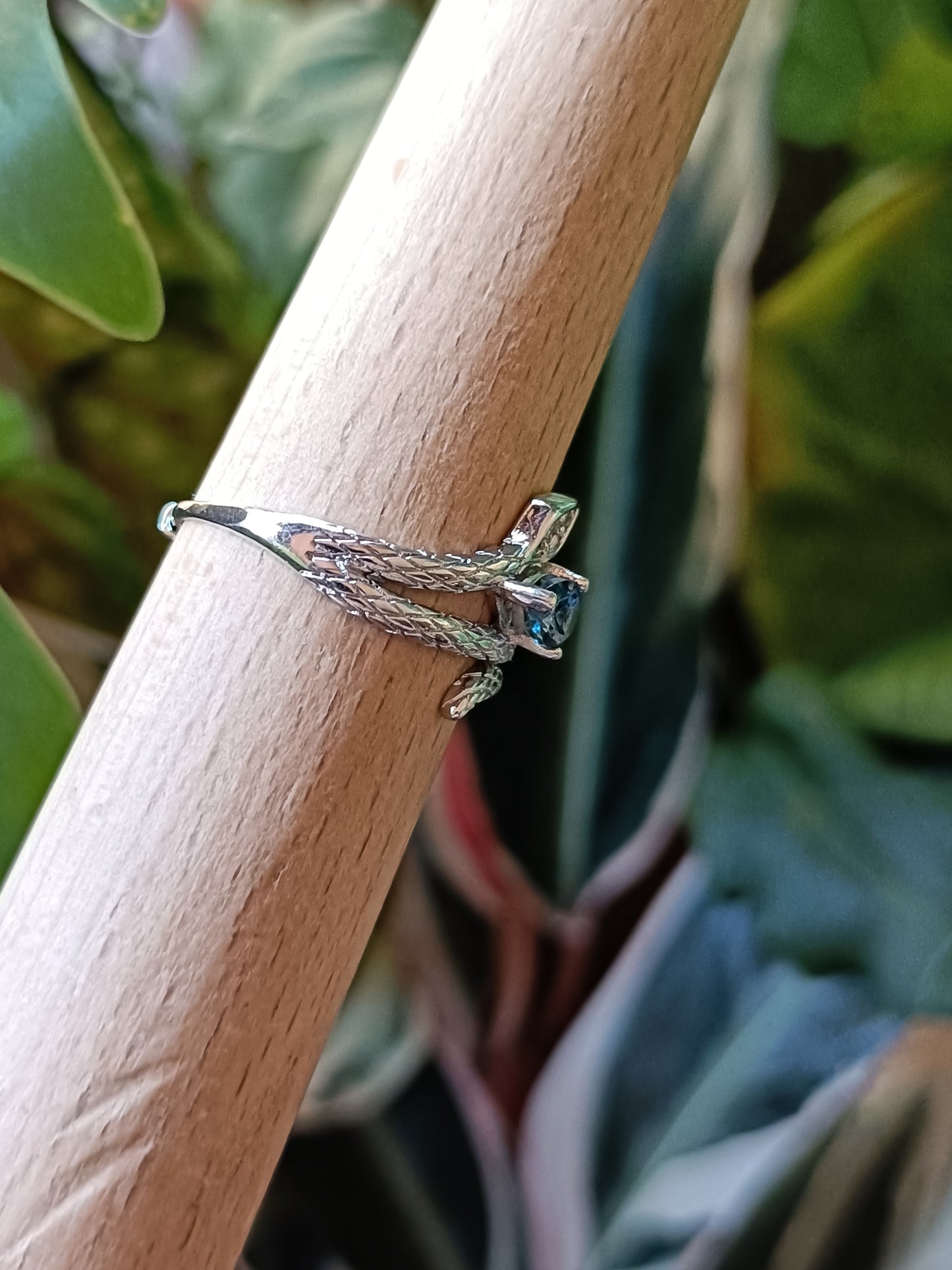 Pear Shaped Snake Blue CZ Ring - Silver-Plated Copper