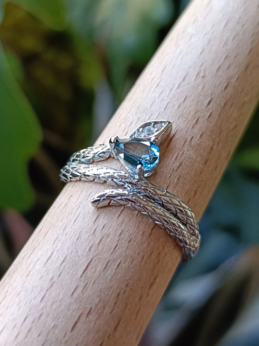 Pear Shaped Snake Blue CZ Ring - Silver-Plated Copper