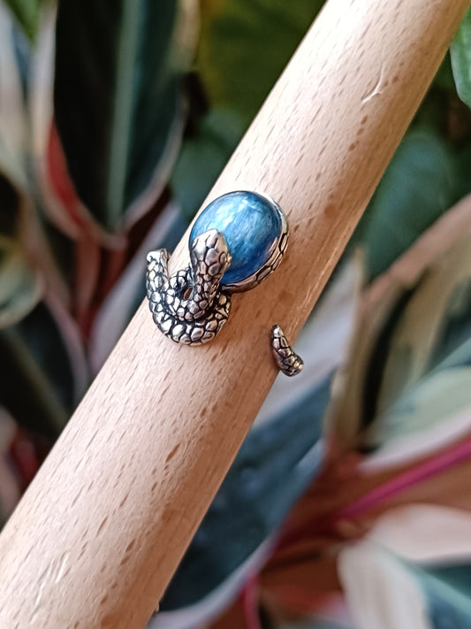 Oval Blue Kyanite Ring - Silver-Plated Copper