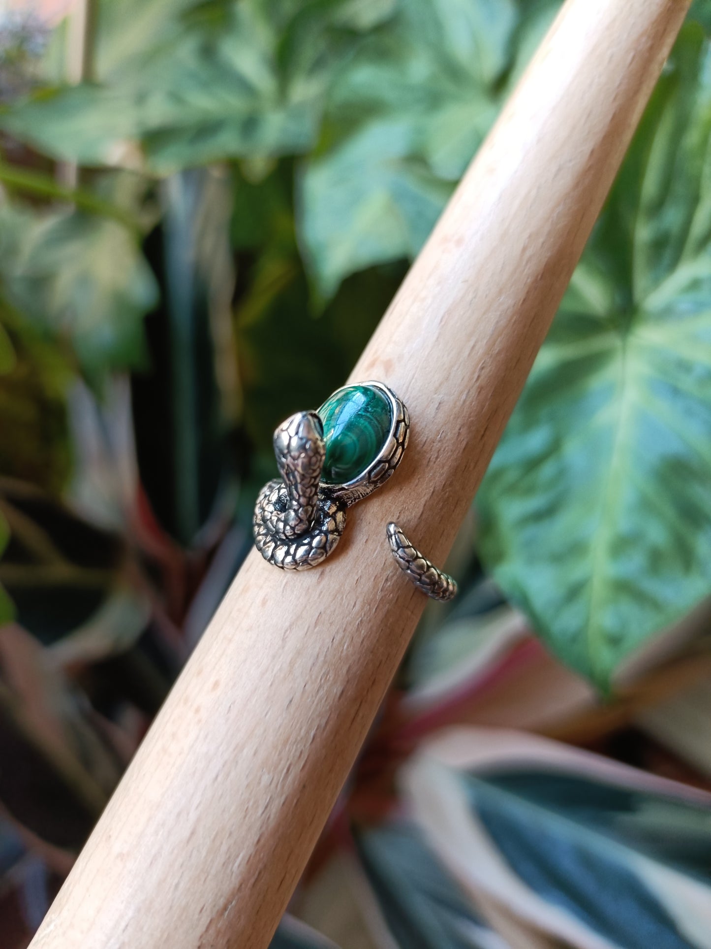Oval Malachite Ring - Silver-Plated Copper