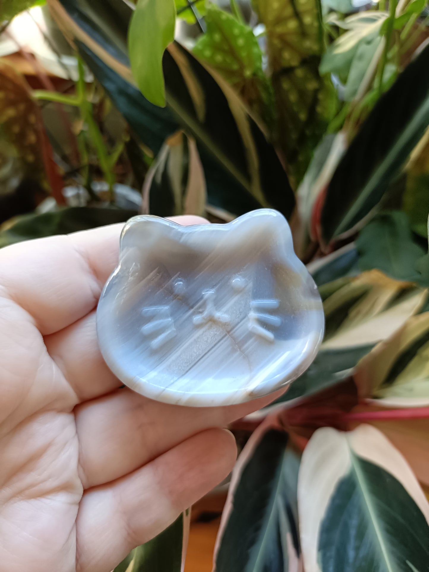 Black Flower Agate Kitty Head Trinket Dish - 60g