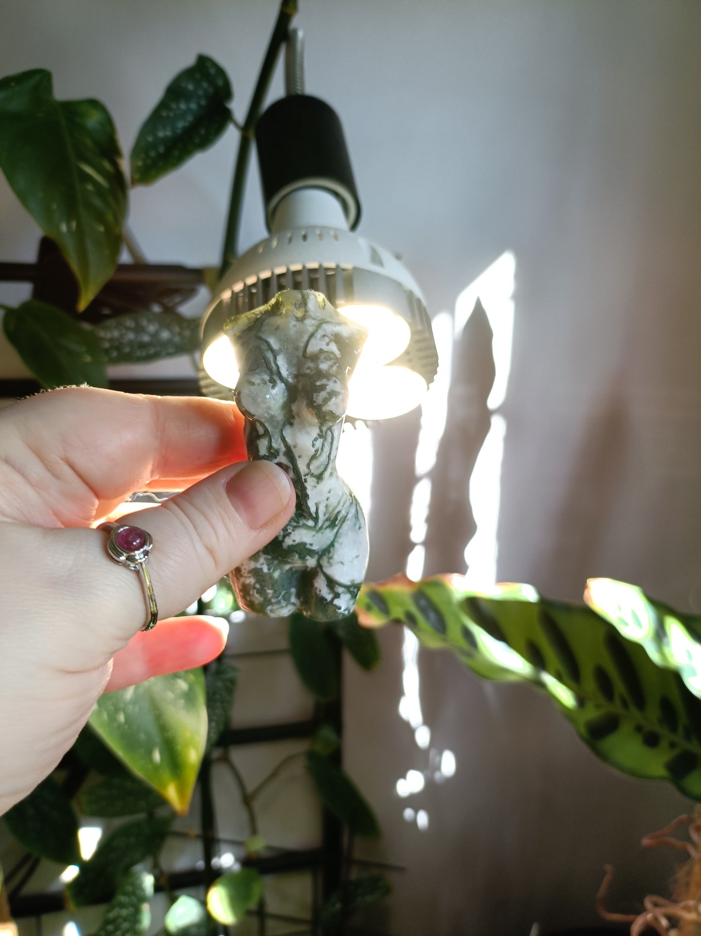 Moss Agate Goddess Body - 115g