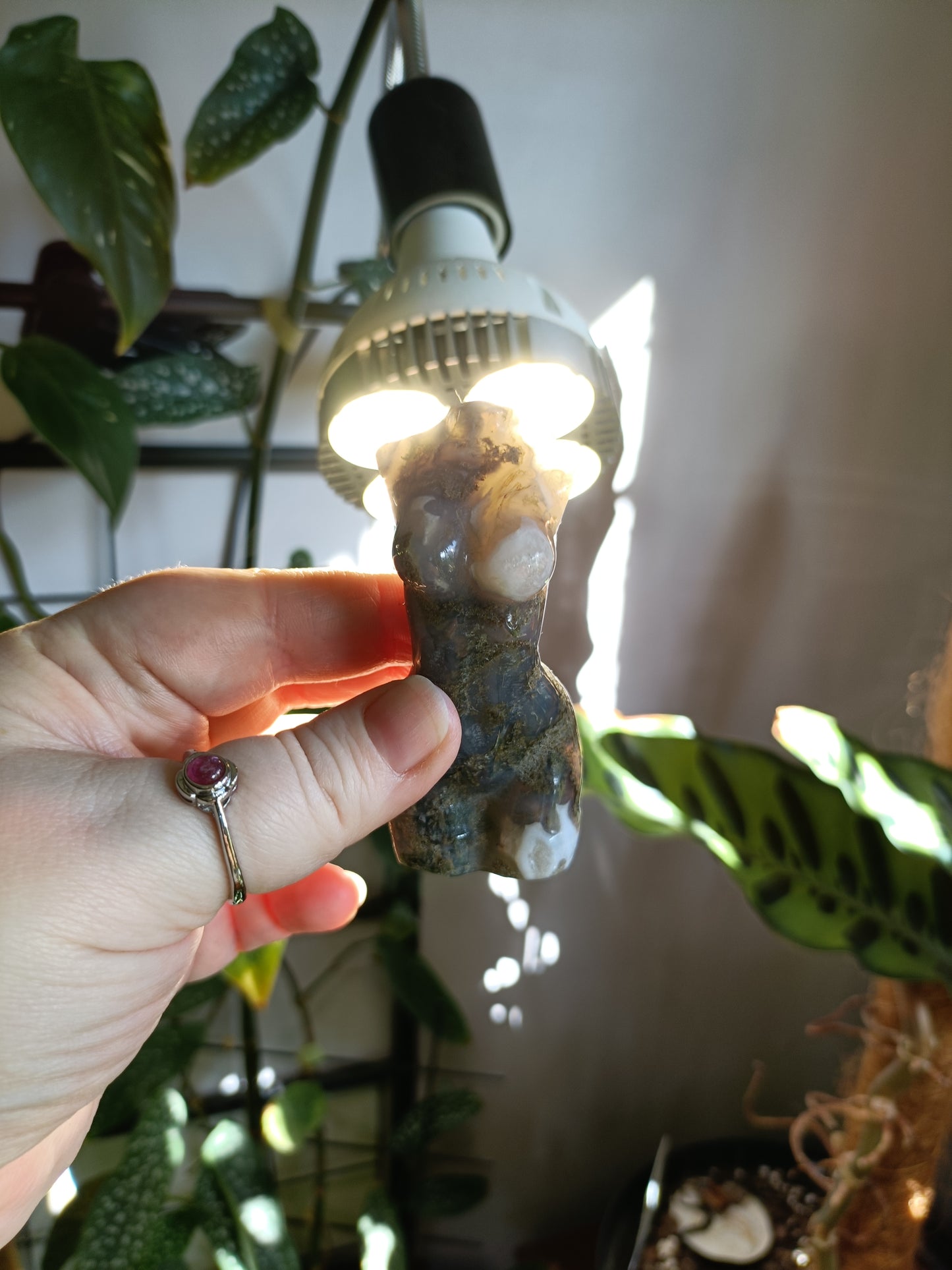 Moss Agate Goddess Body - 125g