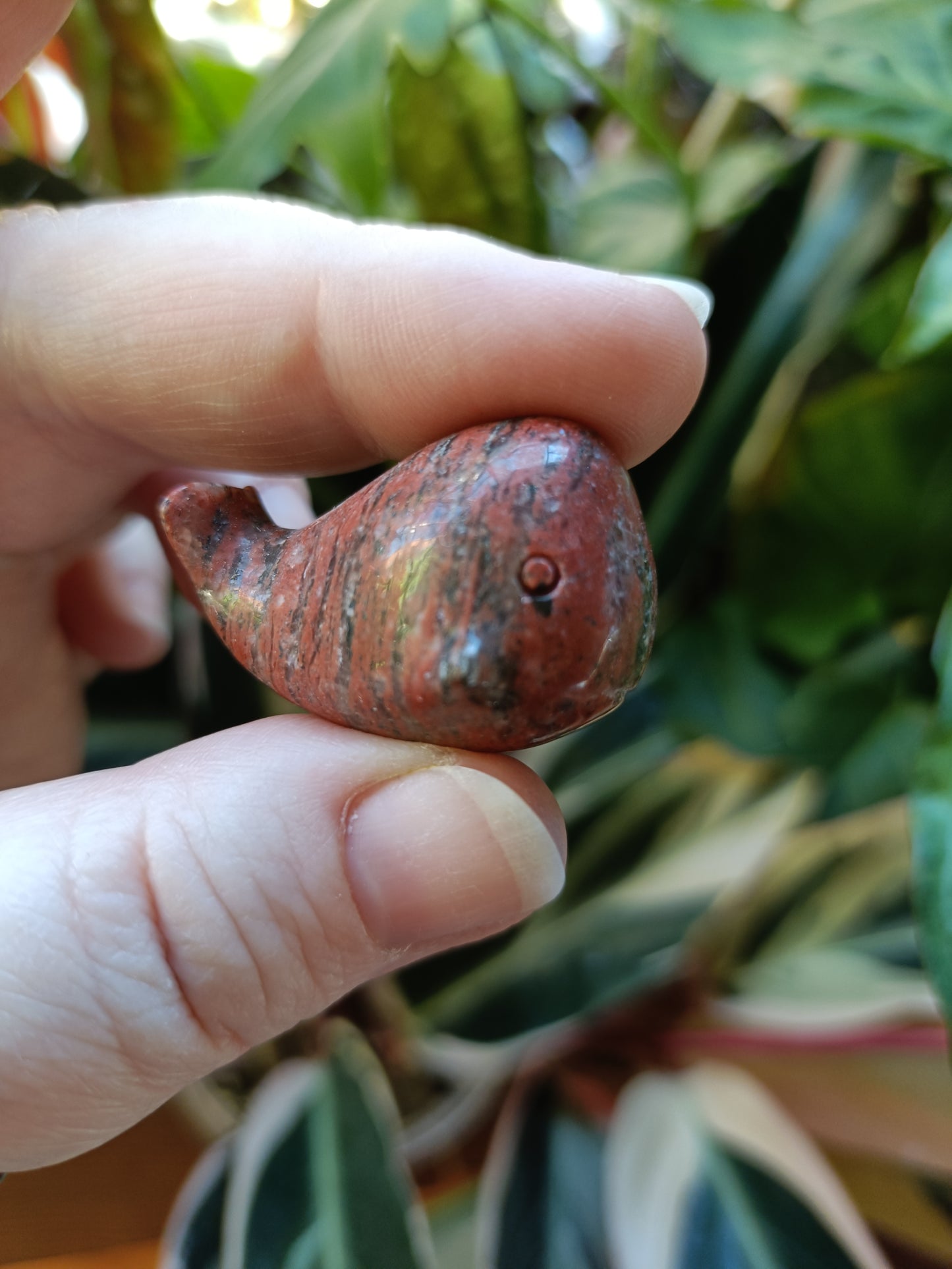 Mixed Stone Mini Whale Carving - 15g