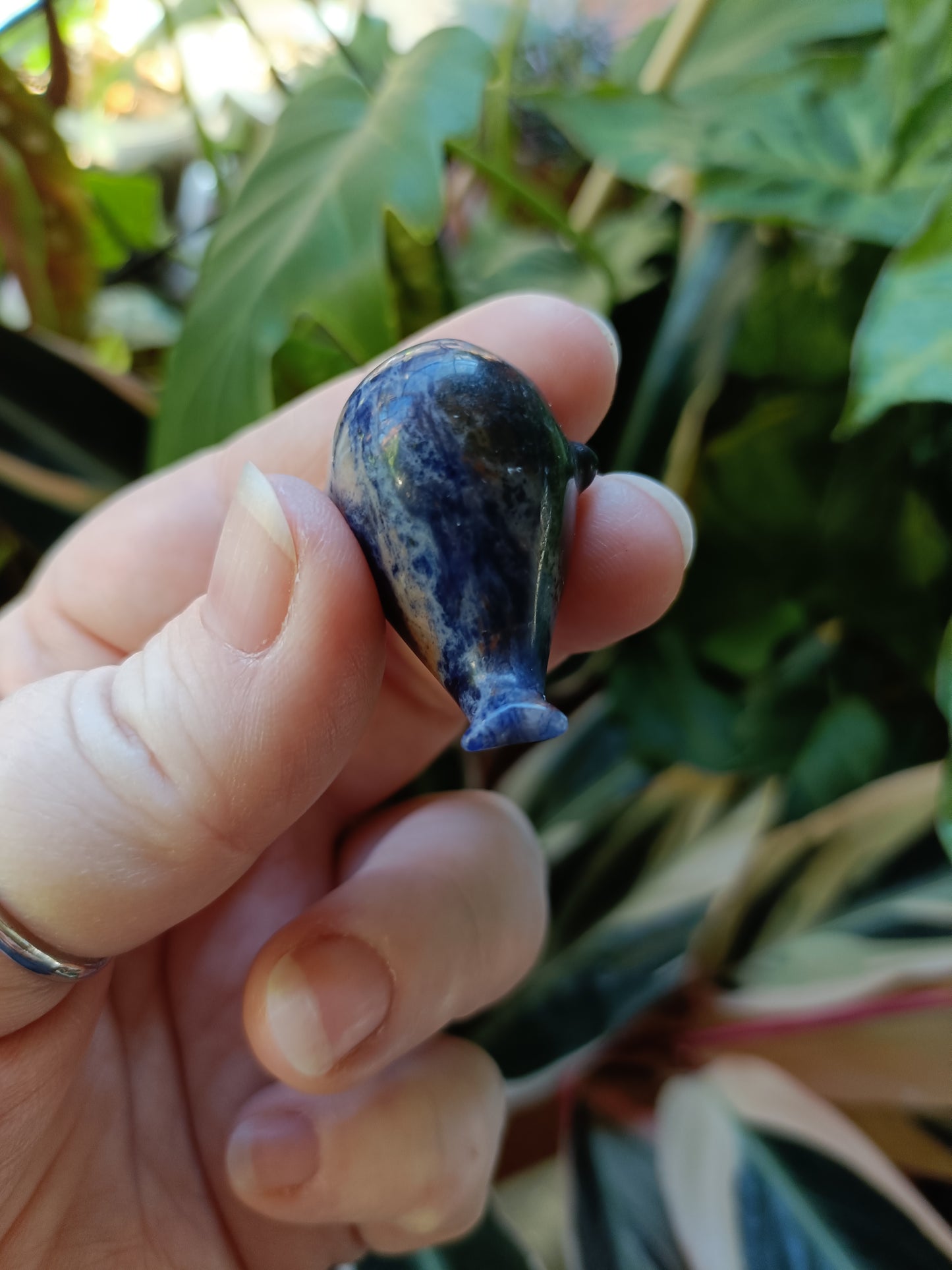 Mixed Stone Mini Whale Carving - 15g