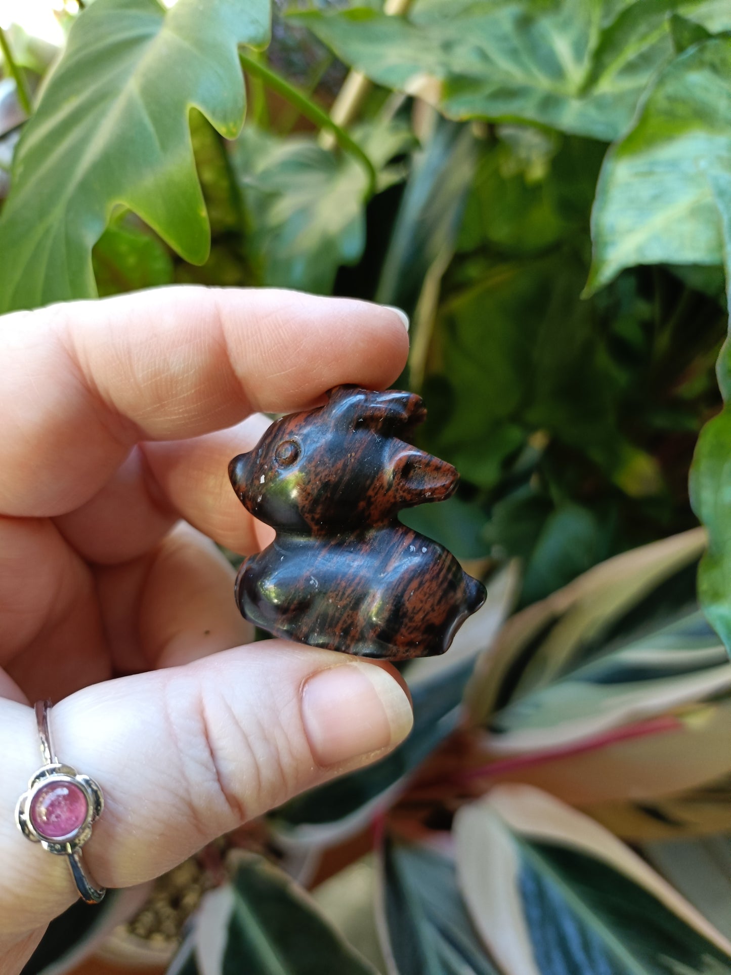 Mixed Stone Mini Sitting Reindeer Carving - 20g