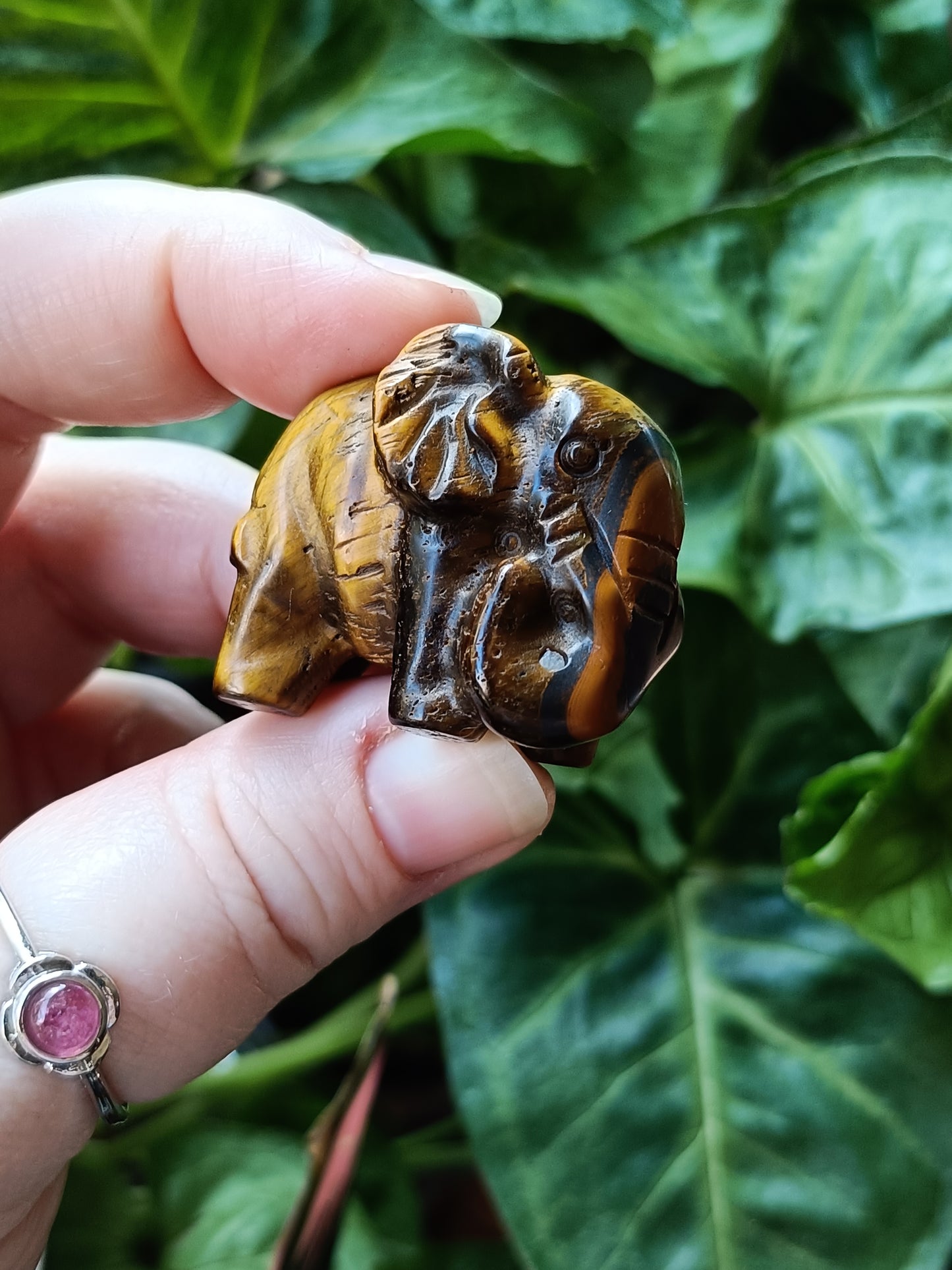 Mixed Stone Resting Elephant Carving - 30-40g