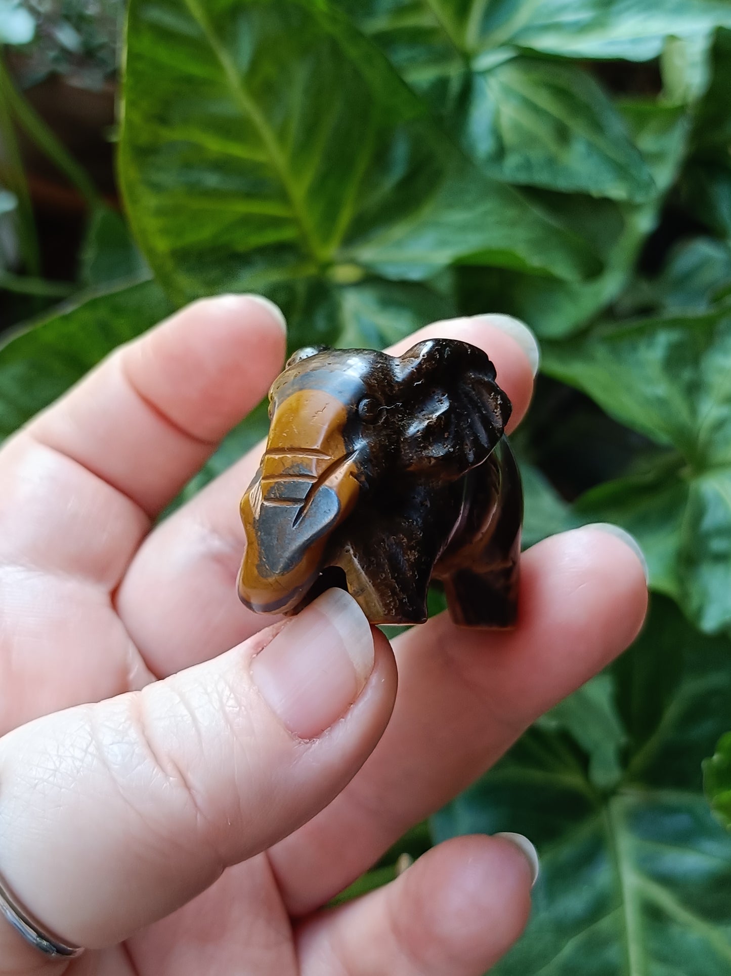 Mixed Stone Resting Elephant Carving - 30-40g