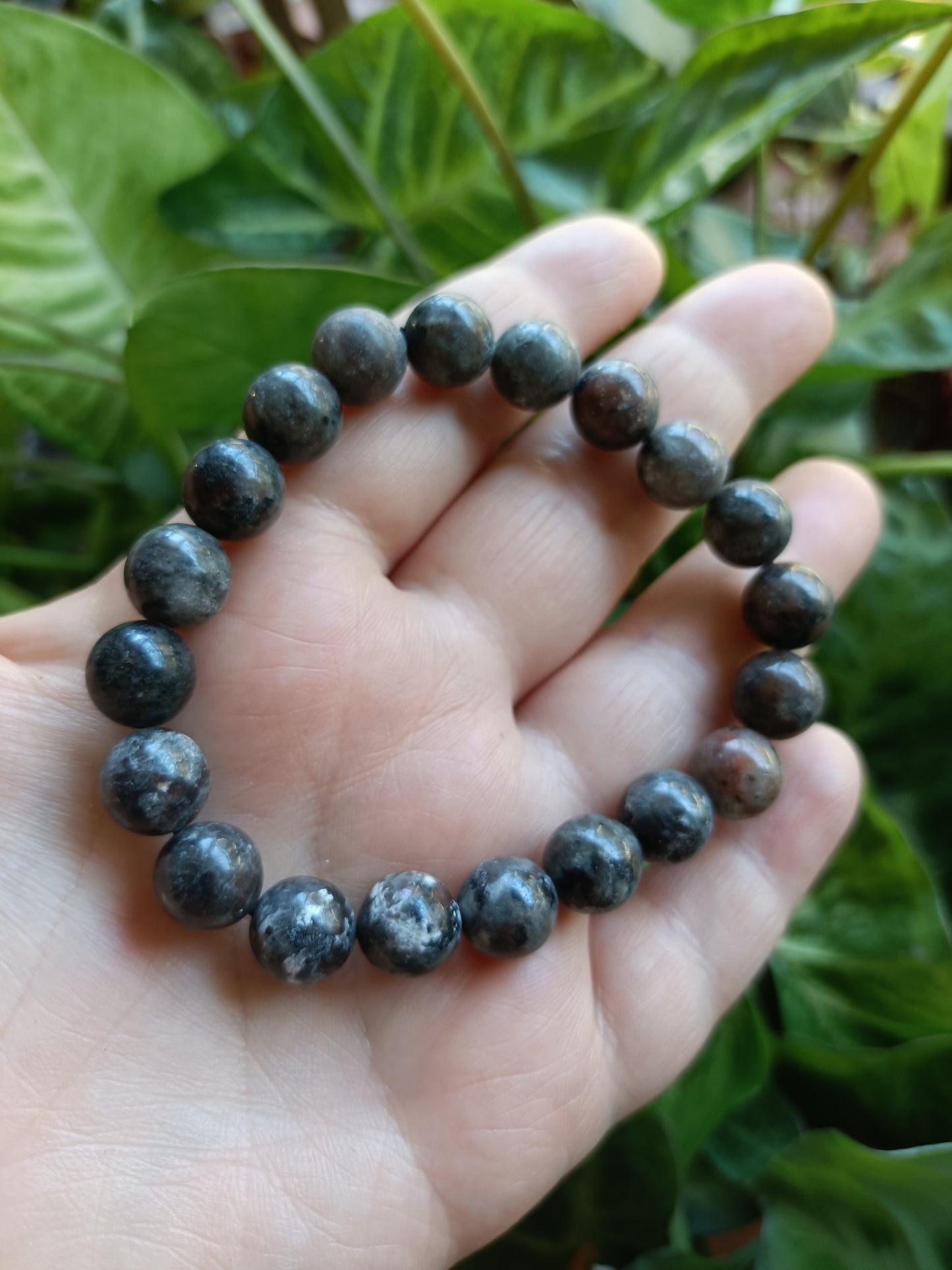 Sodalite & Syenite 'Emberlite/Yooperlite' Round Beaded Stretch Bracelet - 10mm