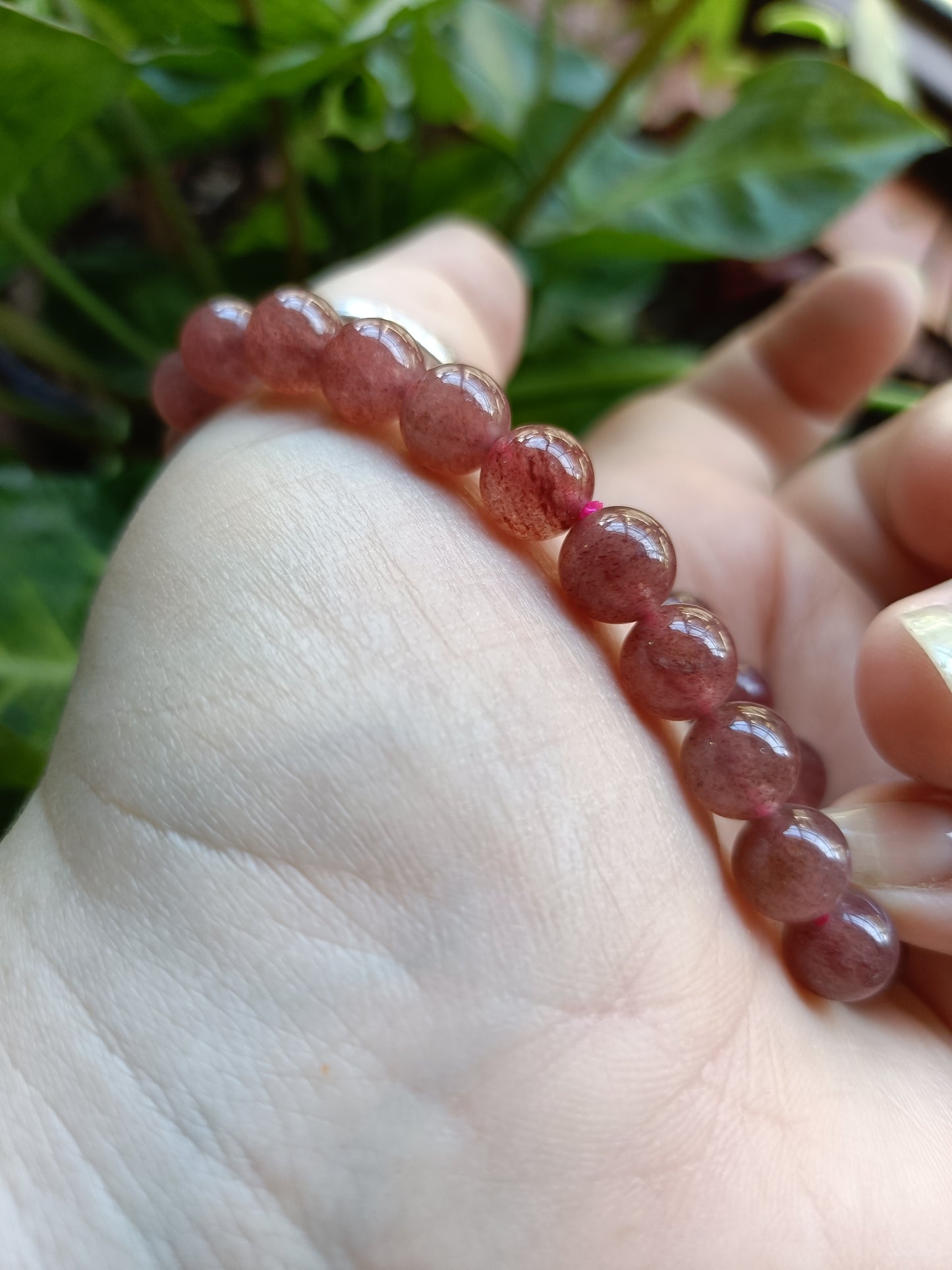 'Strawberry' Hematite Quartz Round Beaded Stretch Bracelet - 8mm