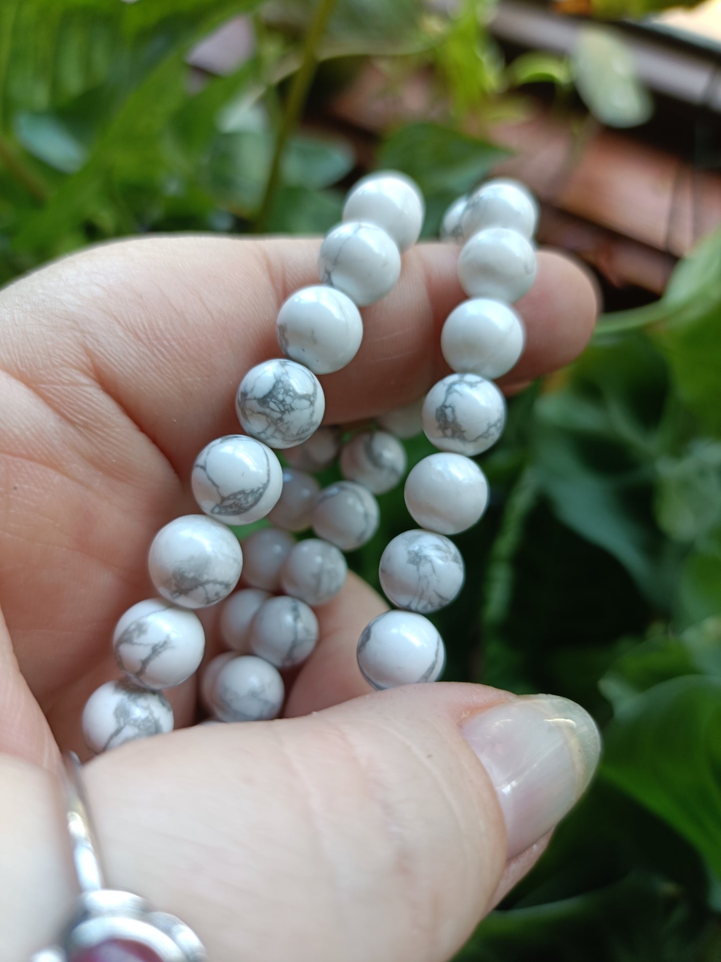 Howlite Round Beaded Bracelet - 8mm