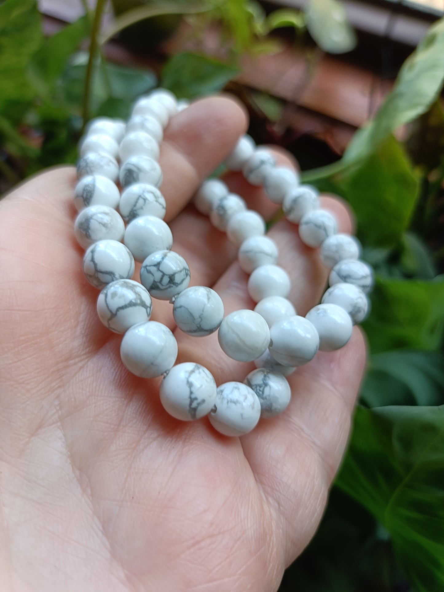 Howlite Round Beaded Bracelet - 8mm