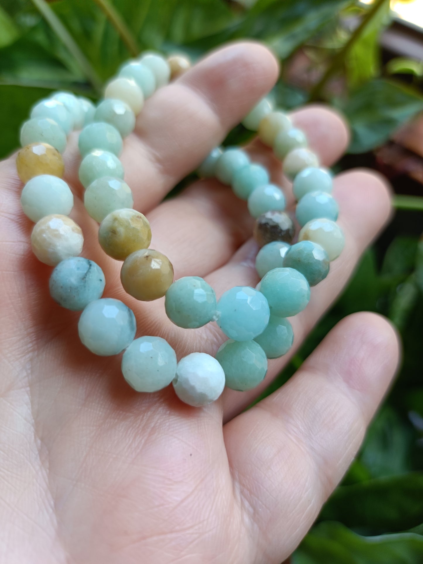 Faceted Caribbean Calcite Round Beaded Stretch Bracelet - 8mm