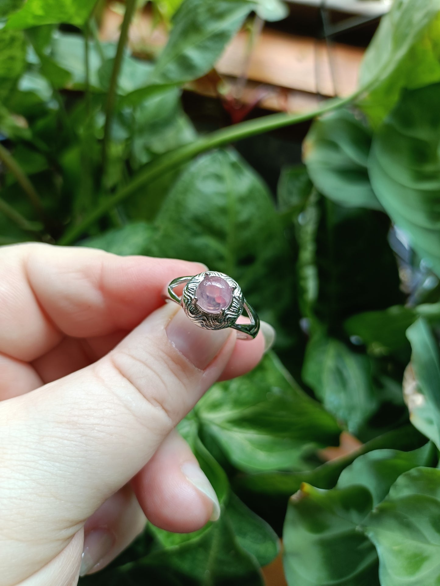 Lavender Rose Quartz Round Cabochon Ring - Silver-Plated Copper
