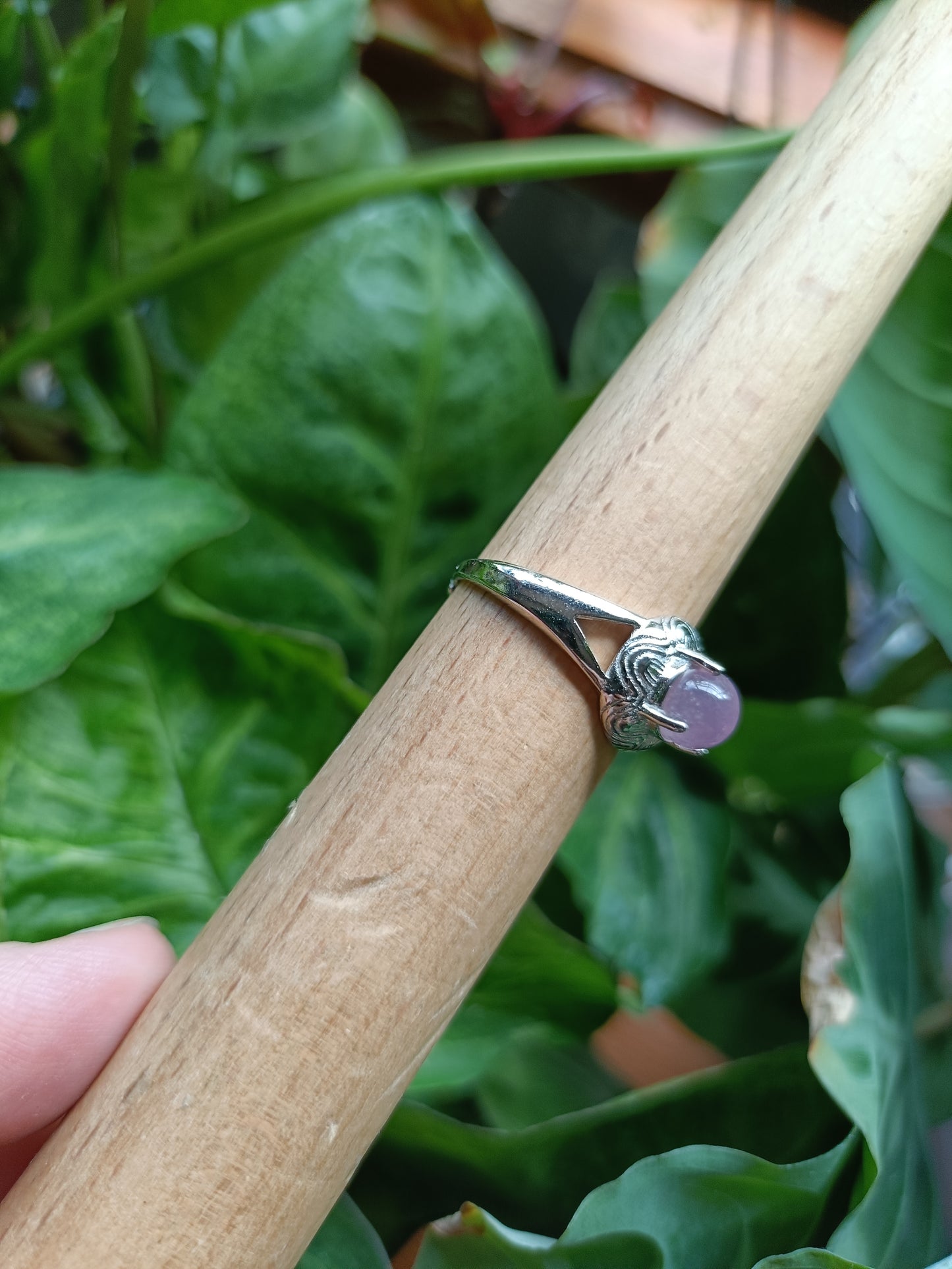 Lavender Rose Quartz Round Cabochon Ring - Silver-Plated Copper