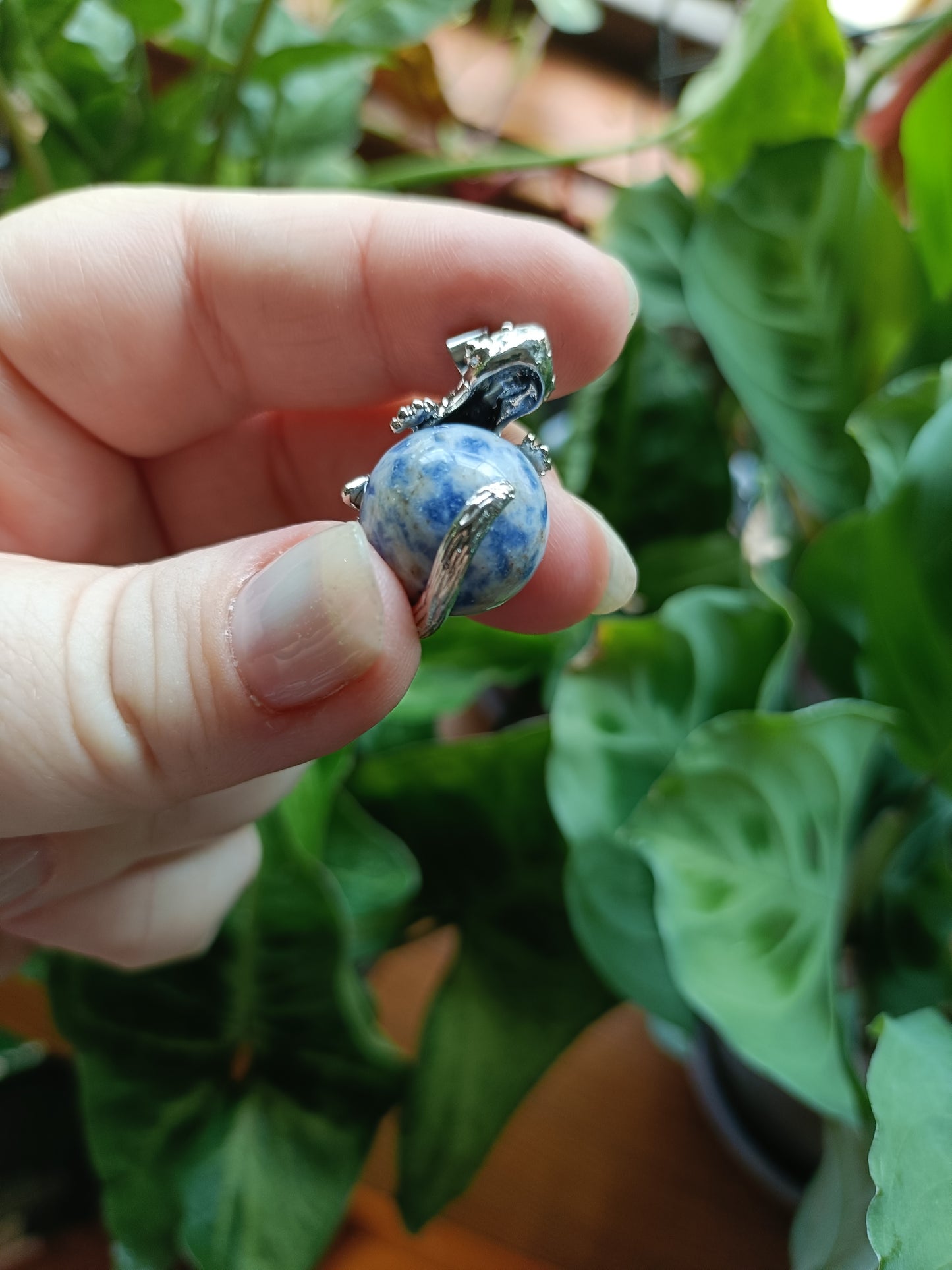 Cute Lizard Sphere Pendant - Silver-Plated Copper