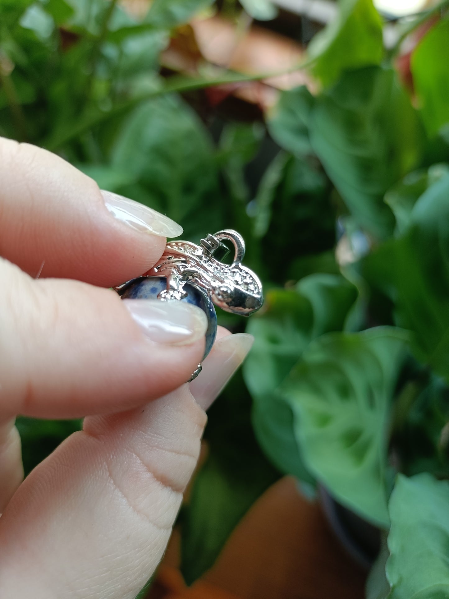 Cute Lizard Sphere Pendant - Silver-Plated Copper