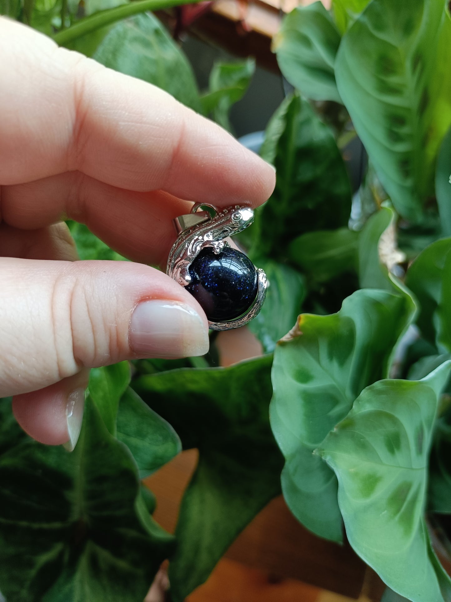 Cute Lizard Sphere Pendant - Silver-Plated Copper