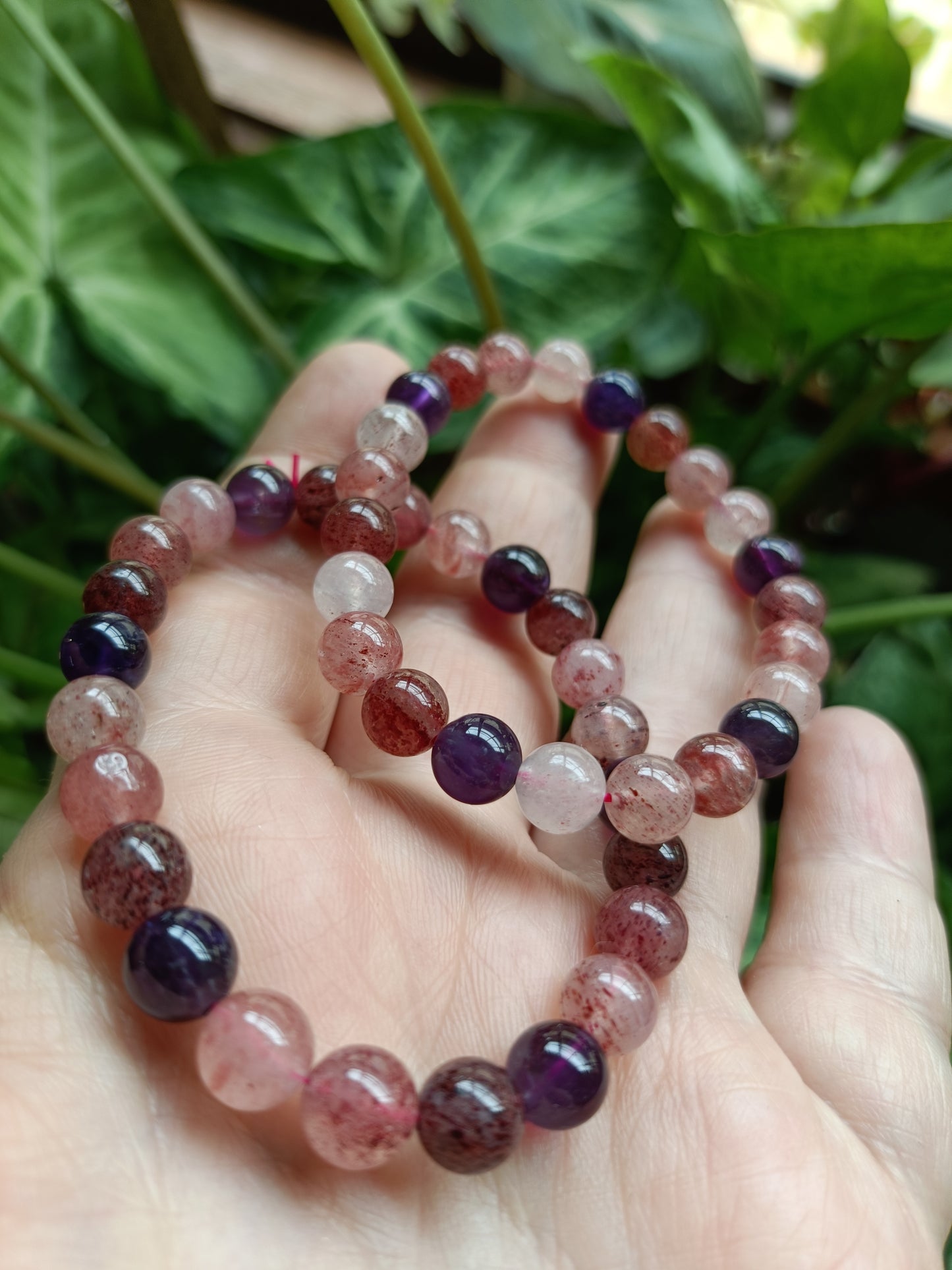 *High Quality* 'Super 7' Included Quartz Round Beaded Stretch Bracelet - 7mm