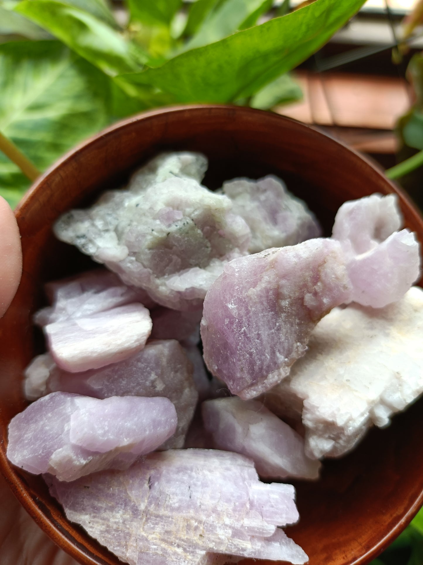 Kunzite Raw Stones - 100 grams