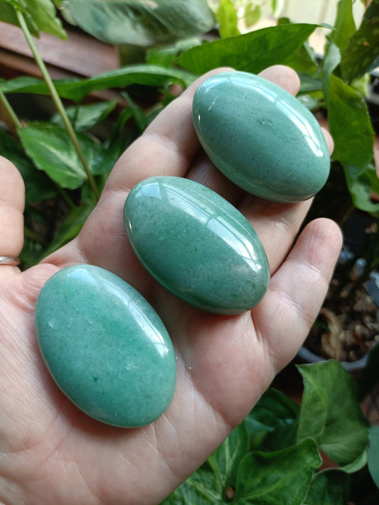 Green Adventurine Palm Stones - 30-40g