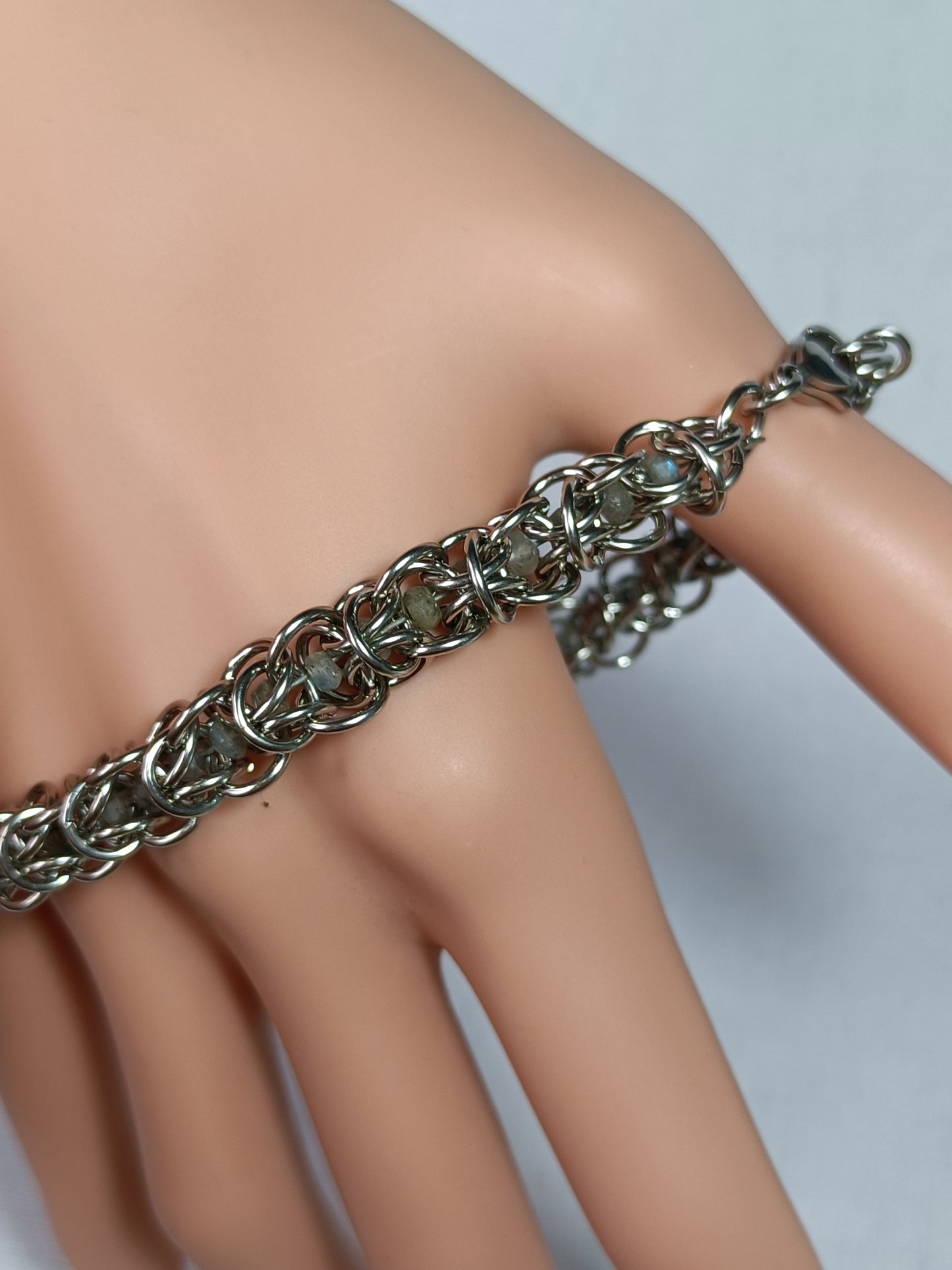 Labradorite 18ga Stabilised Elfweave Chainmail Bracelet - Stainless Steel