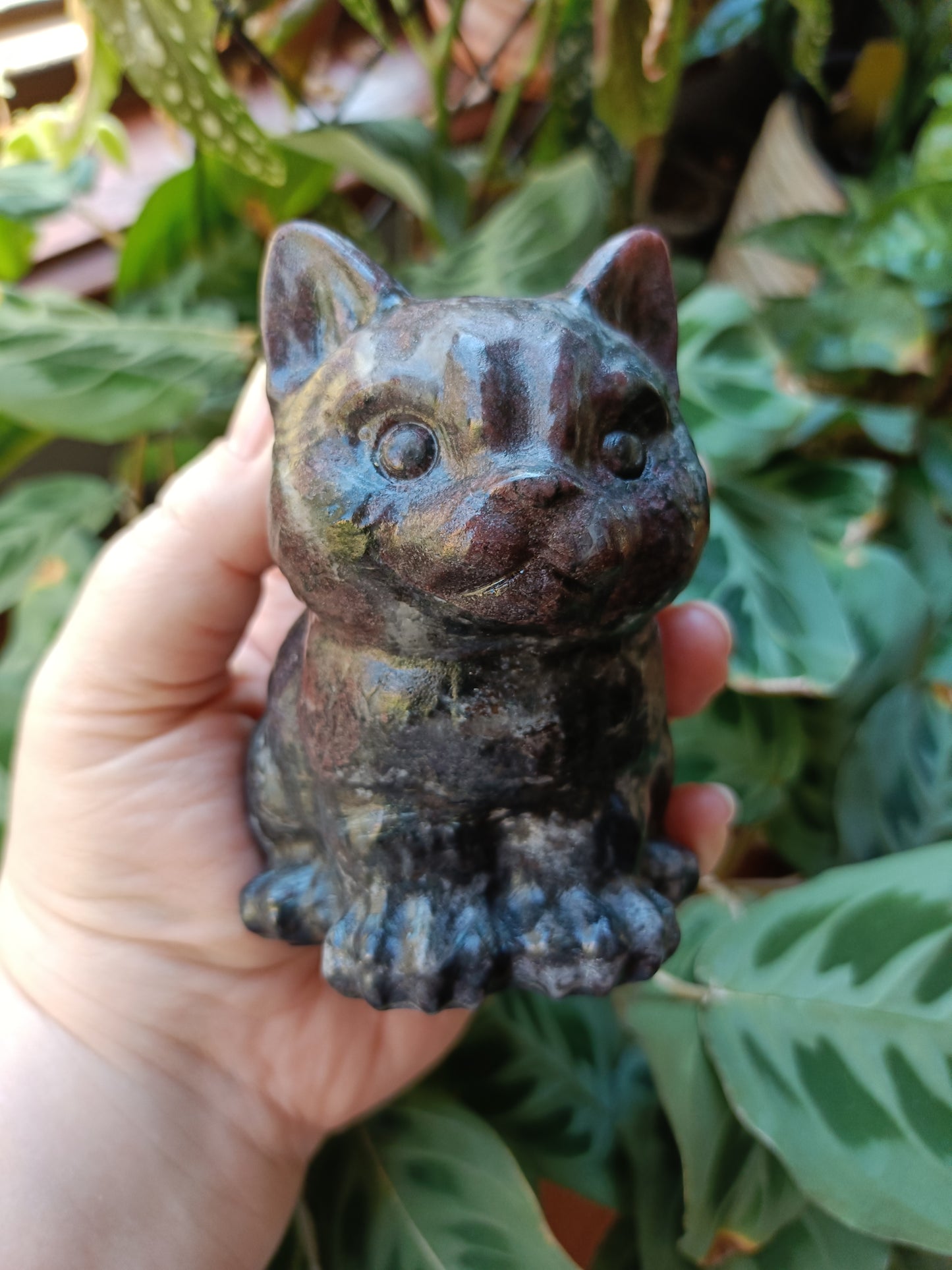 Garnet and Arfvedsonite Sitting Cat Carving - 770g